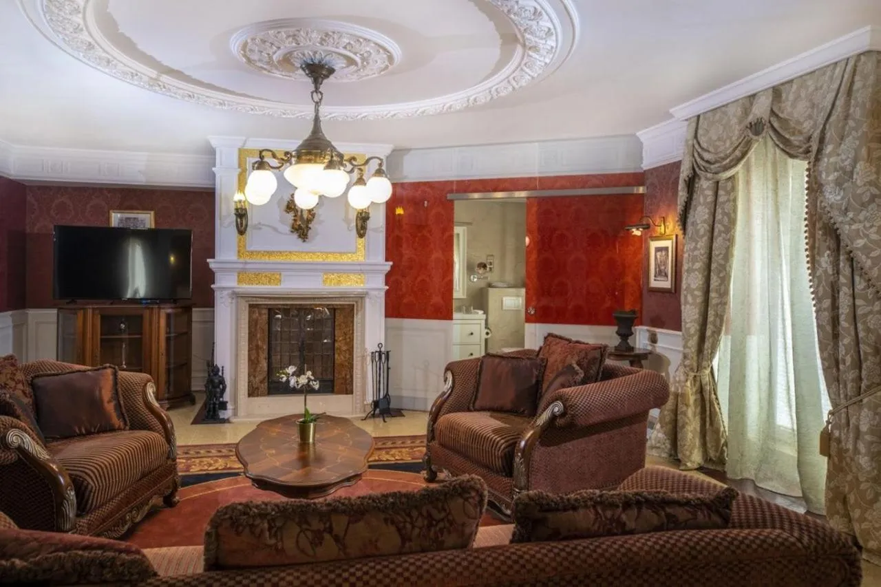 Living room in Erla Villa Boutique Hotel