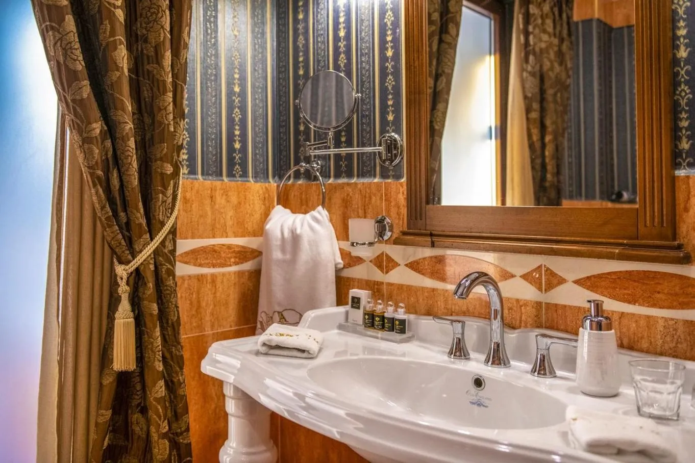 Bathroom in Erla Villa Boutique Hotel