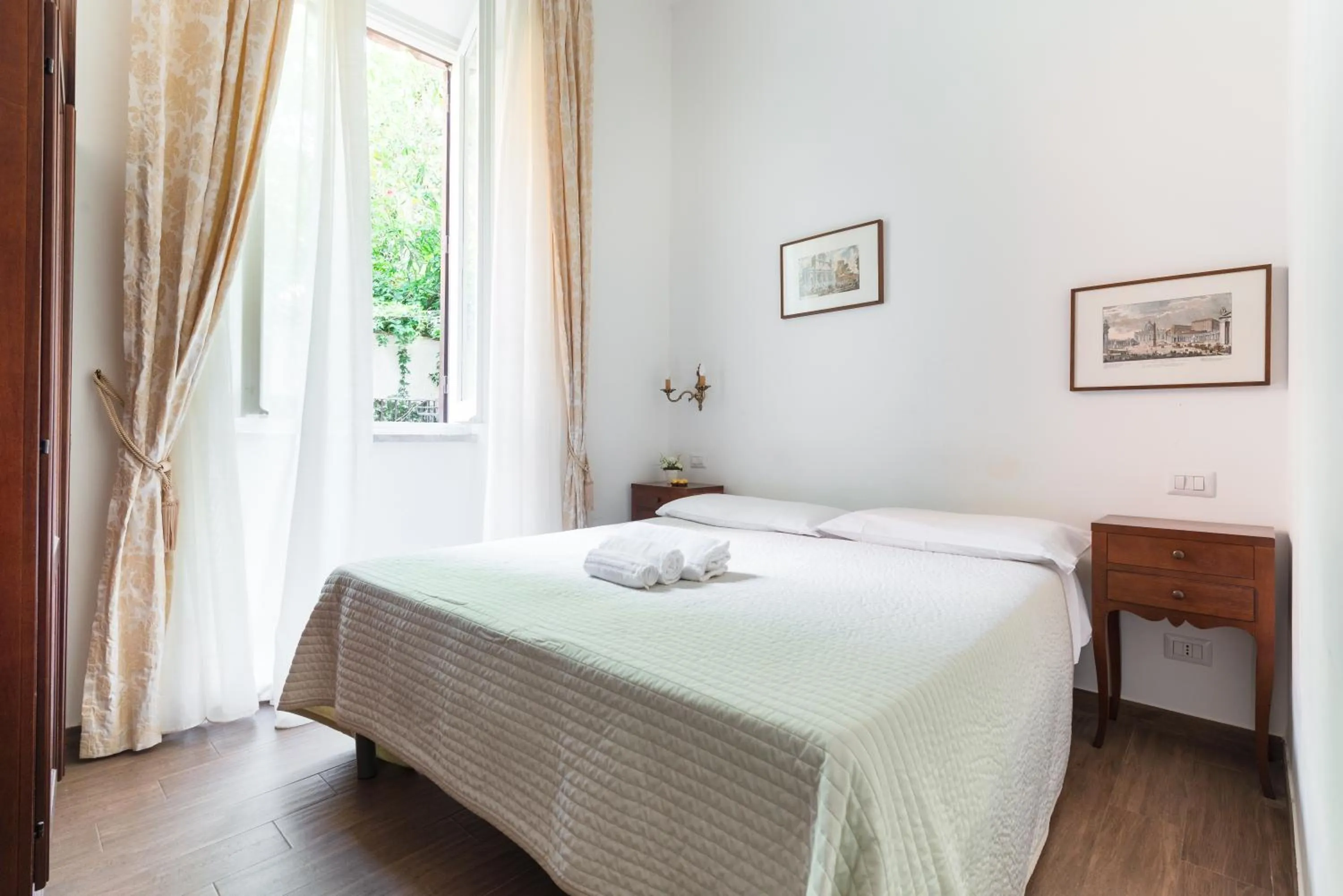 Bed in Casa in Monti