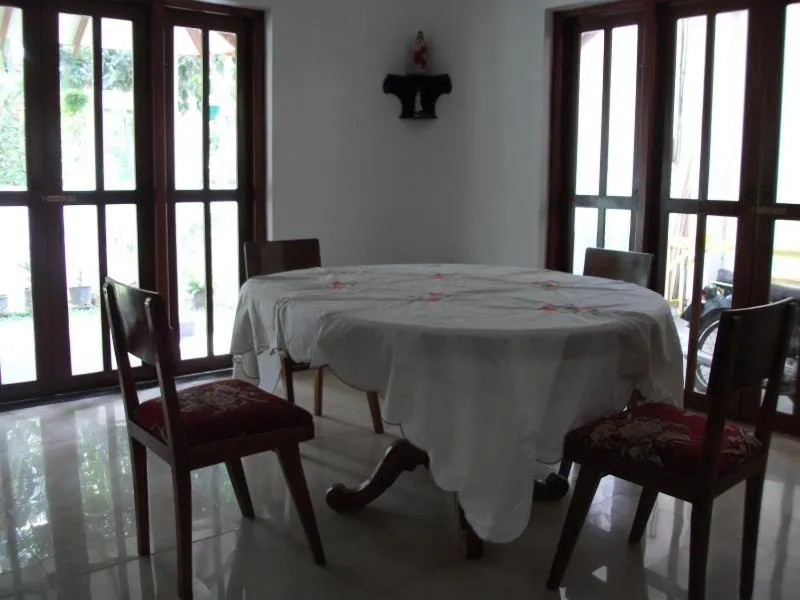 Dining area in Chelli Homestay