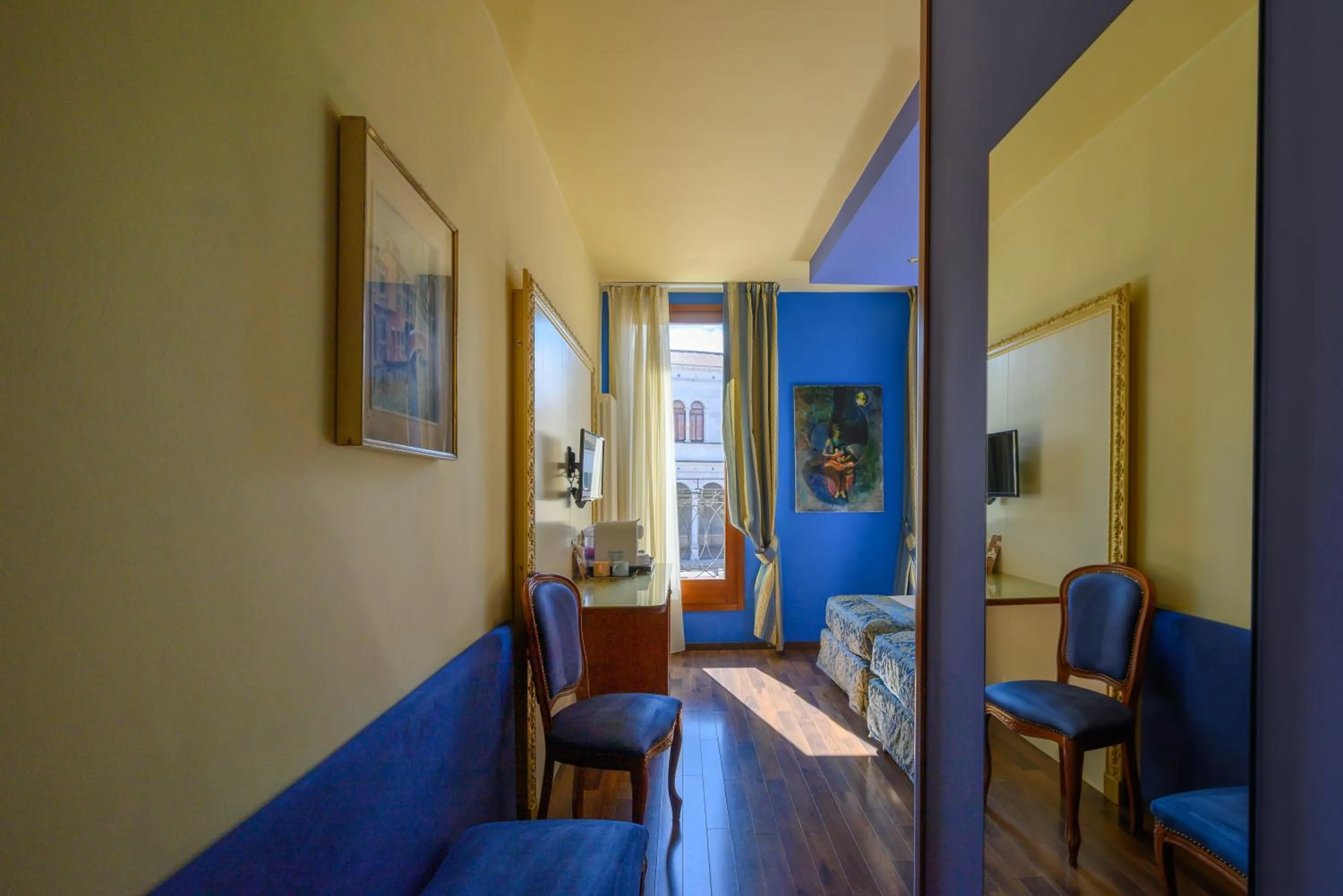 Living room in Diamantino Town House