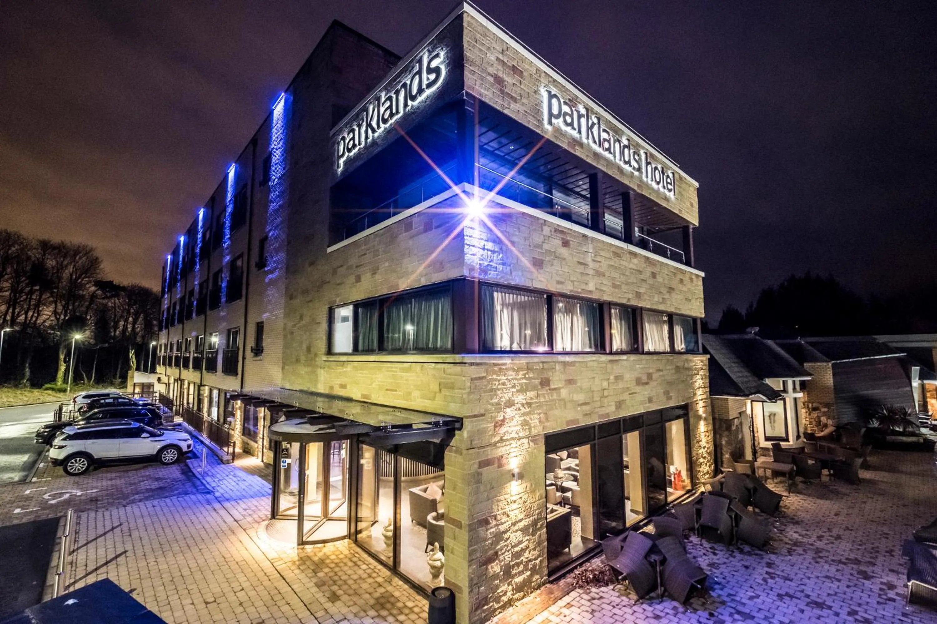 Property building in Parklands Hotel & Country Club