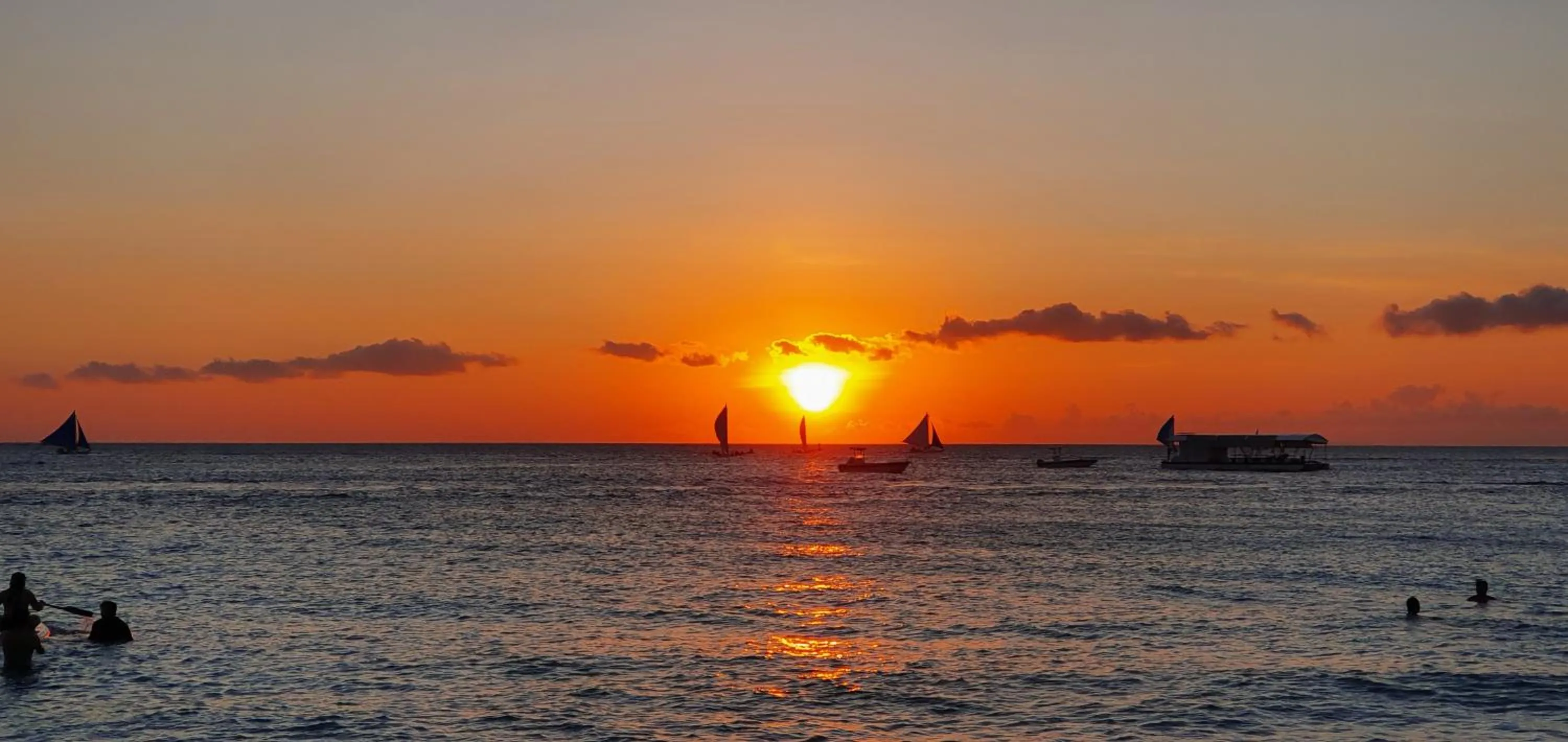 Beach in BLUE OCEAN BOUTIQUE HOTEL - Boracay Island