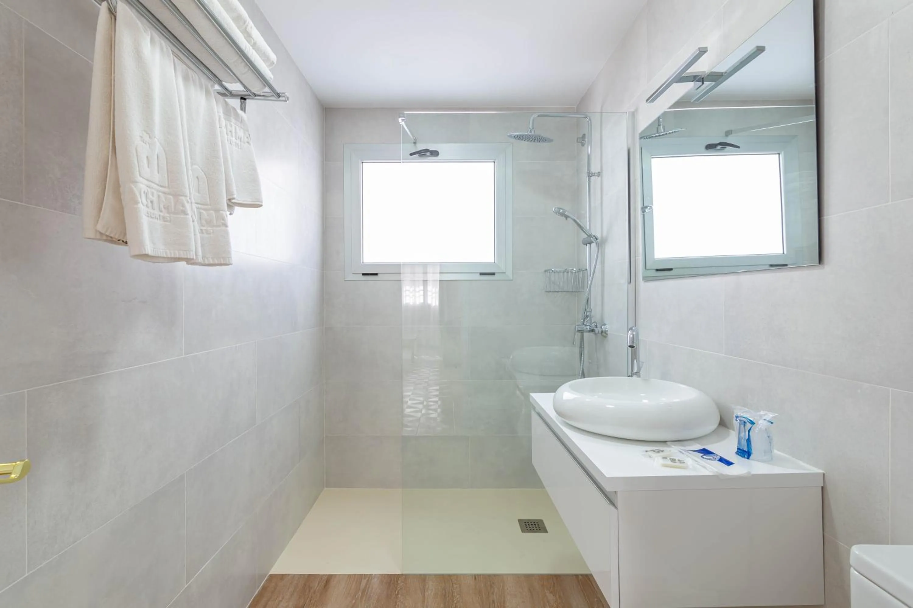 Vista Verde - Adults Only