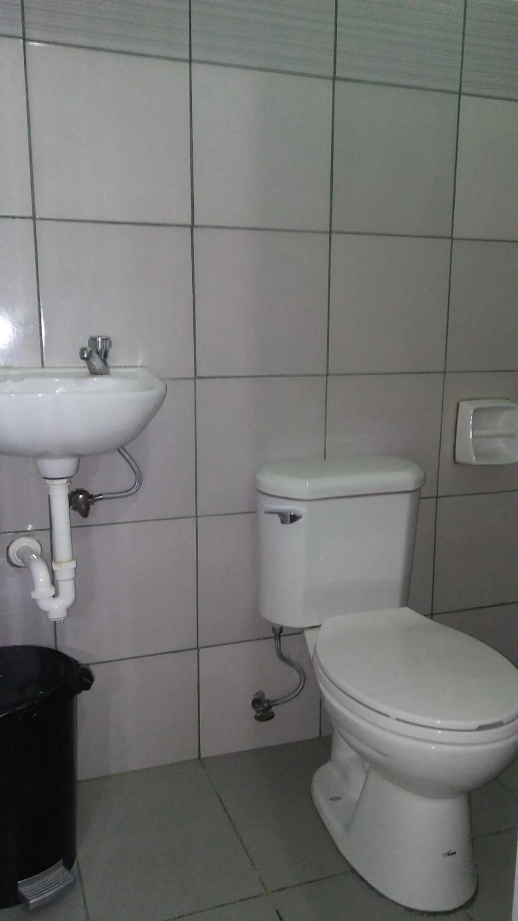 Toilet in Dweller's Pensione