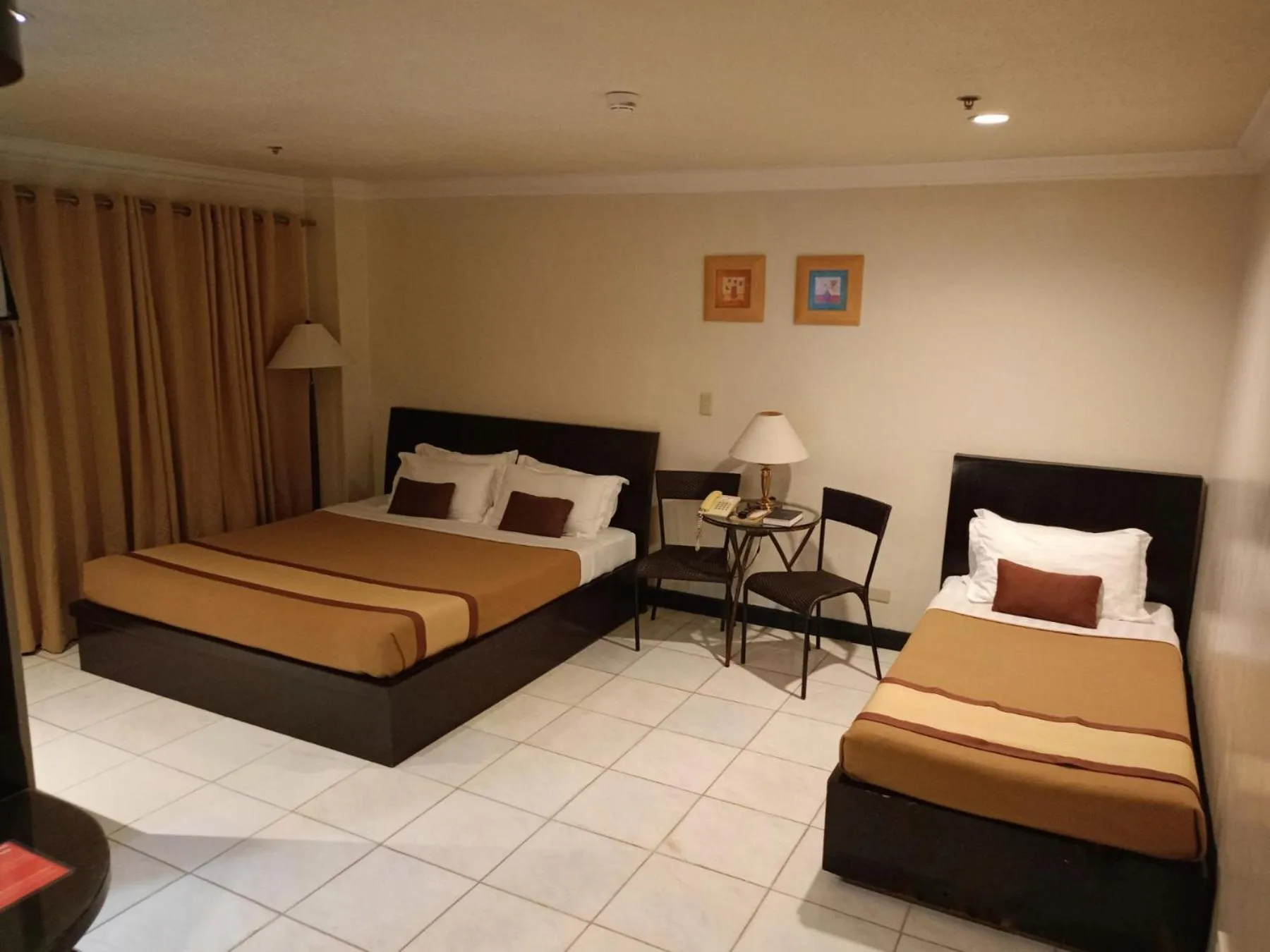 Bed in Hotel Tavern Surigao