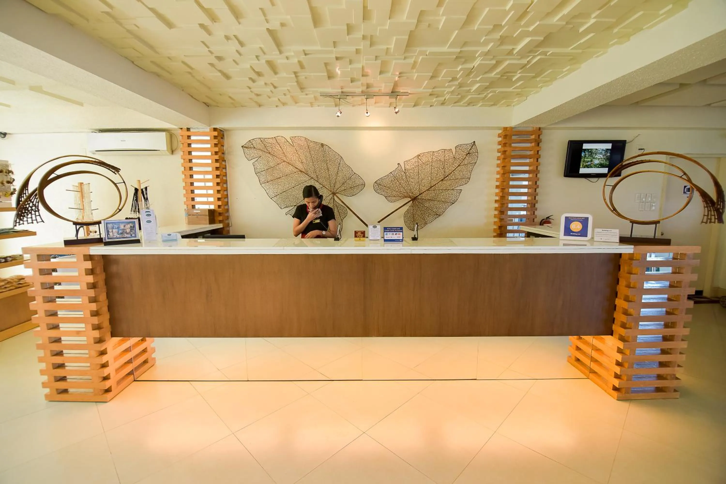 Hotel Tavern Surigao