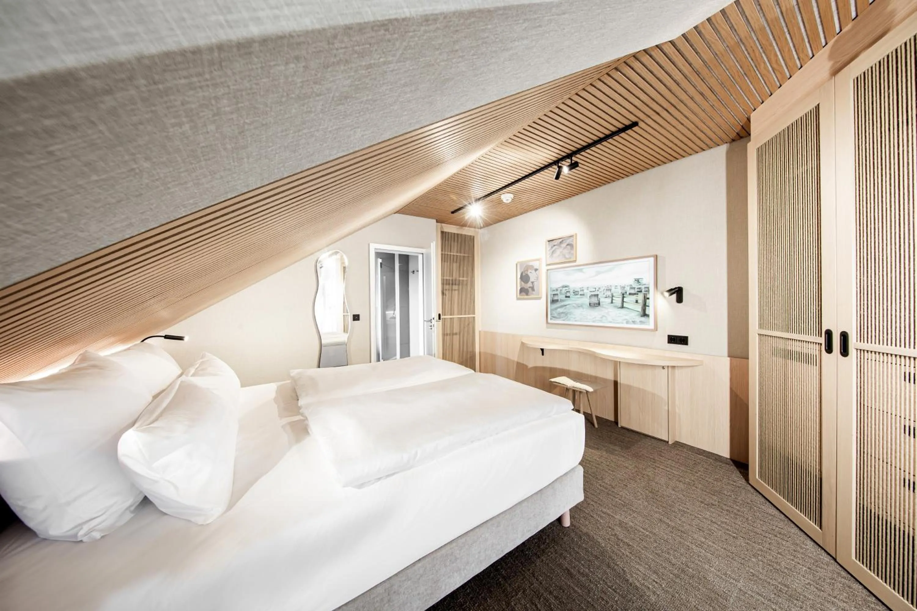 Photo of the whole room, Bed in Bude54