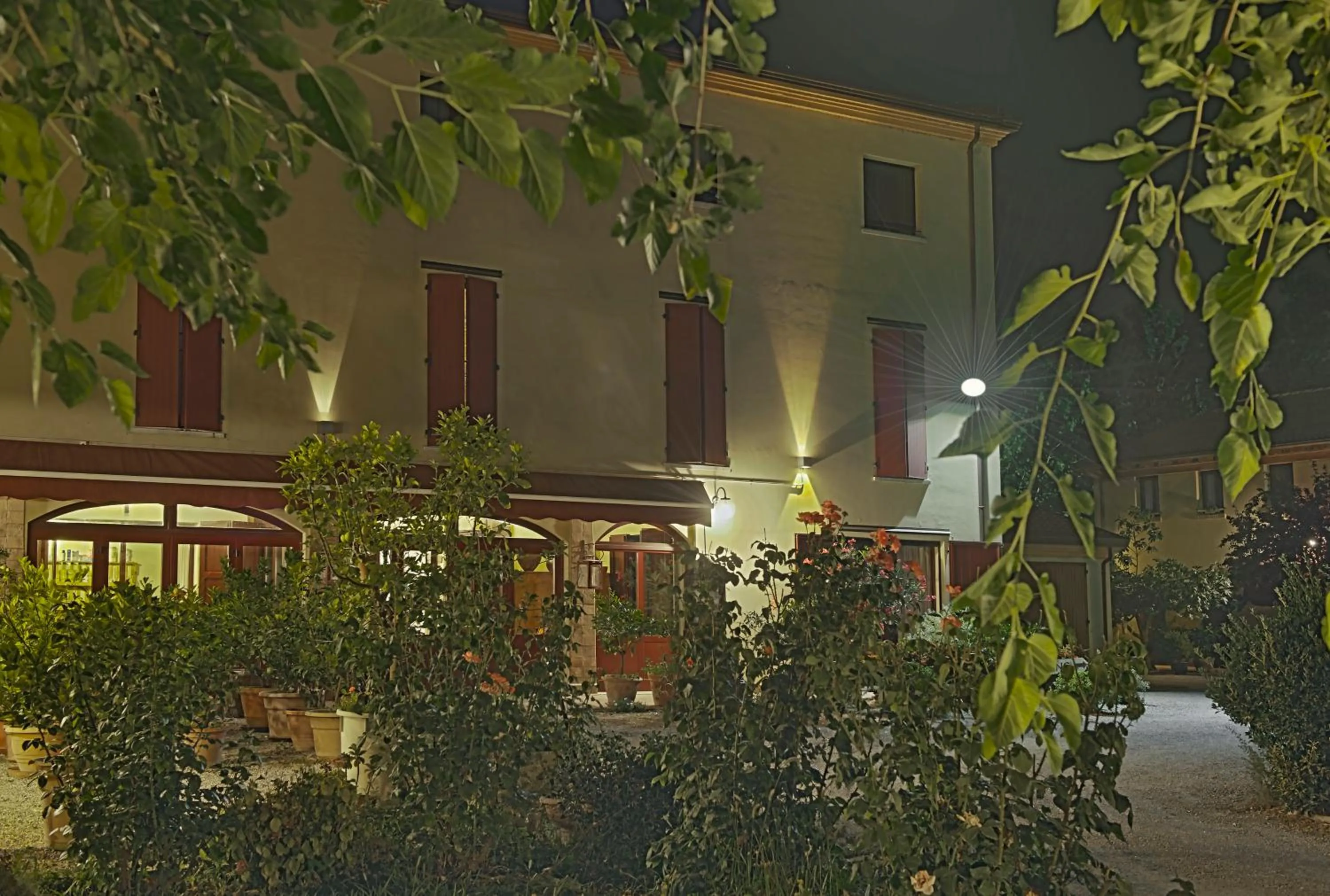 Facade/entrance in Villa Belfiore