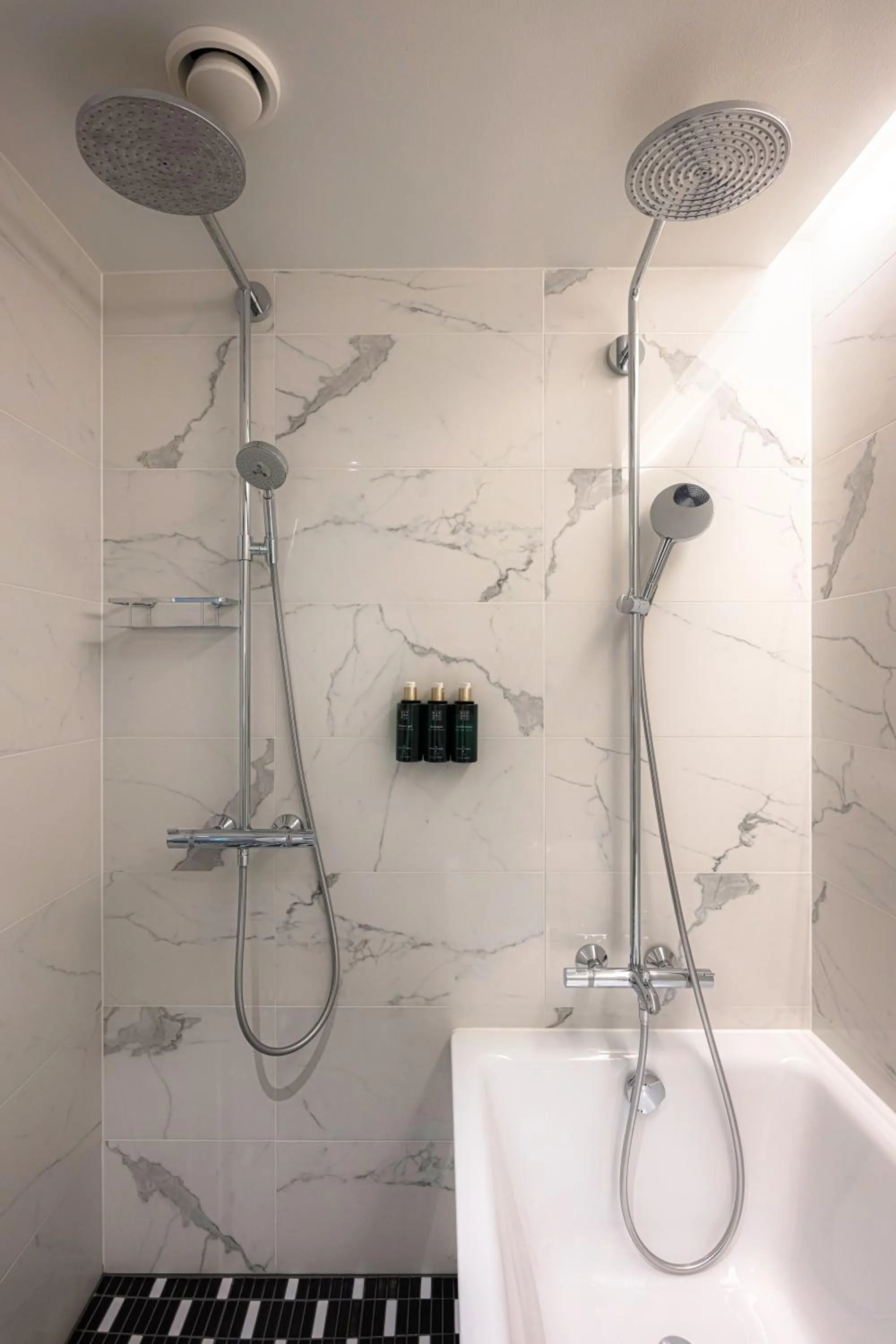 Bathroom in Clarion Hotel Aviapolis