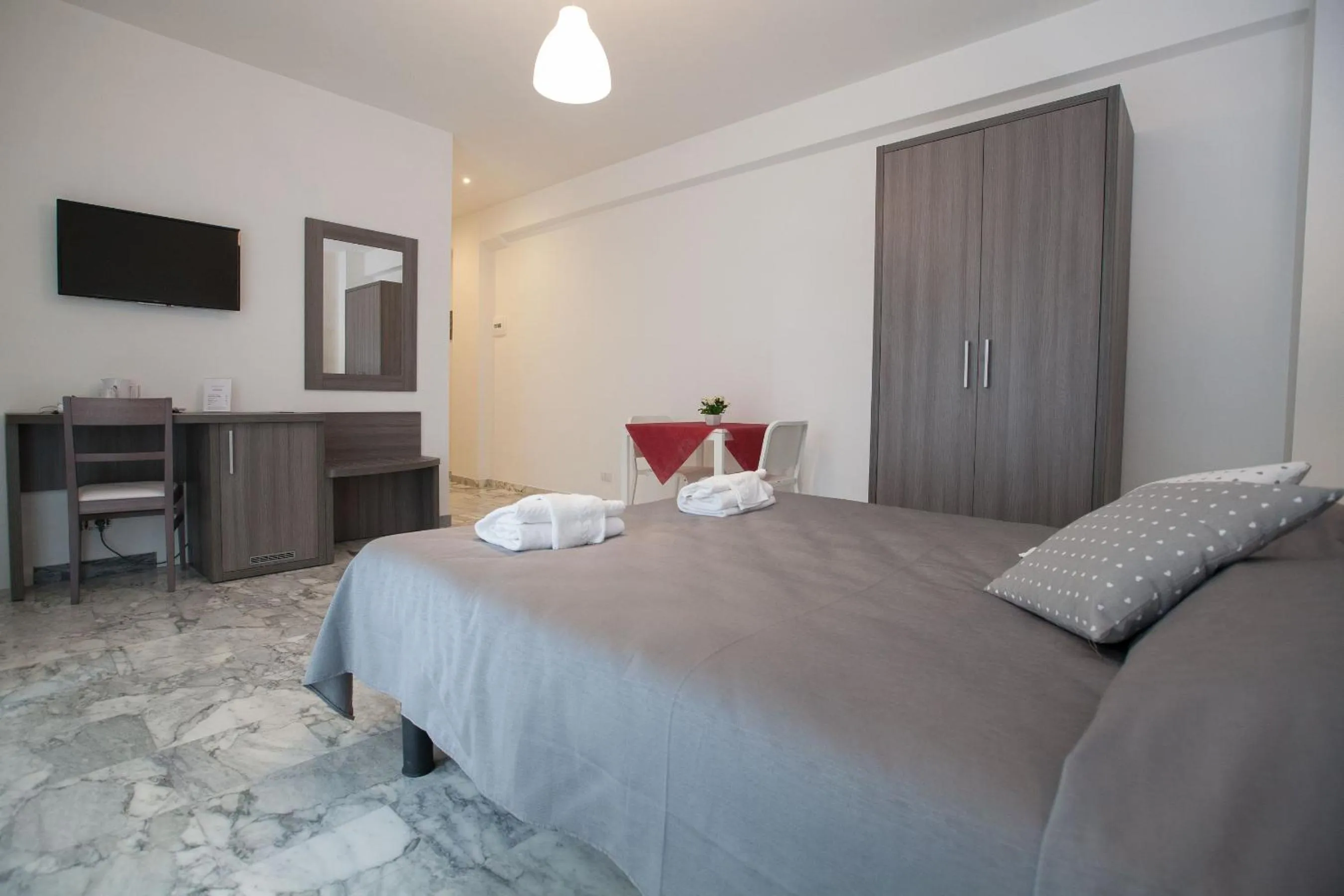 Photo of the whole room, Bed in B&B Momenti Romani