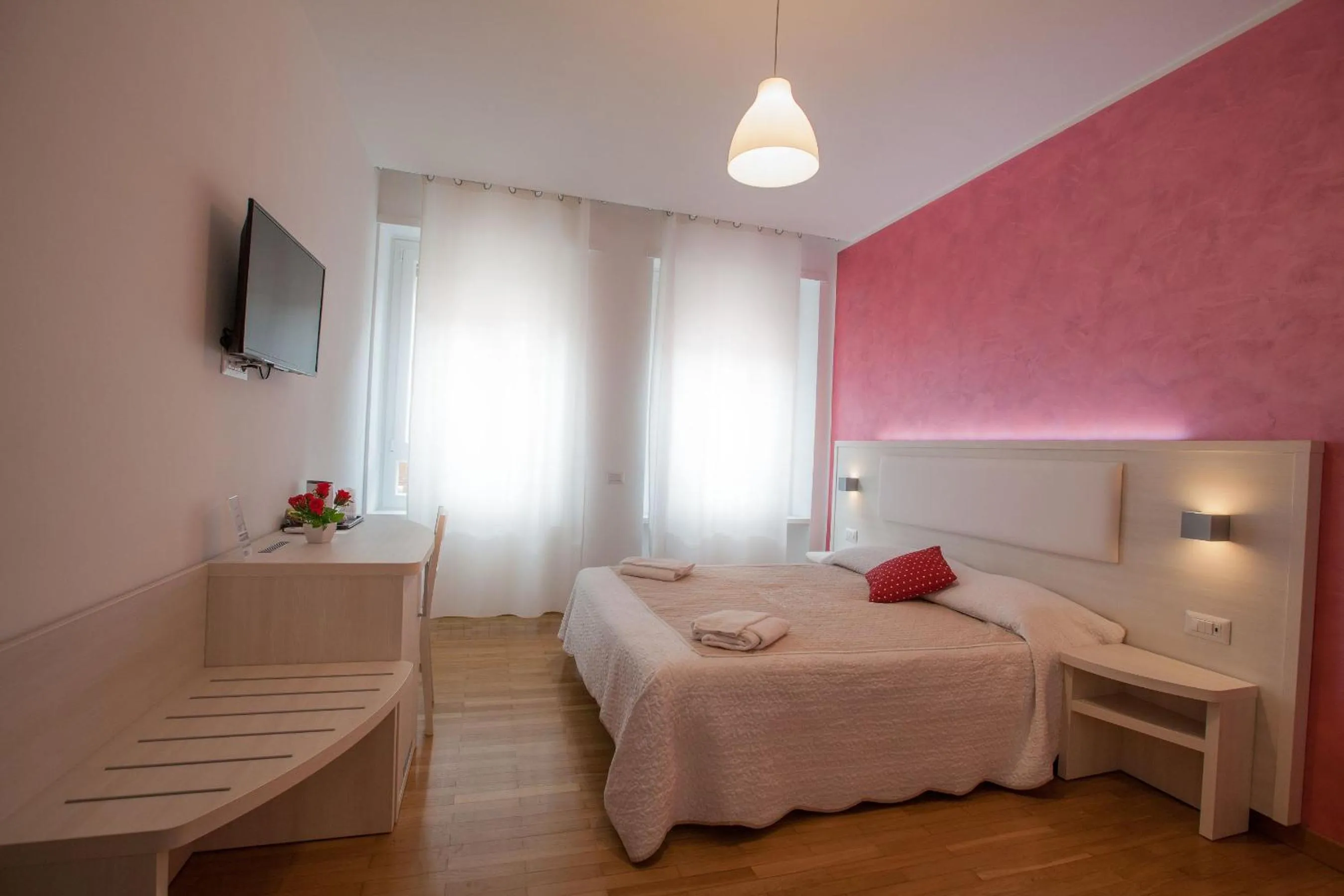 Day, Bed in B&B Momenti Romani