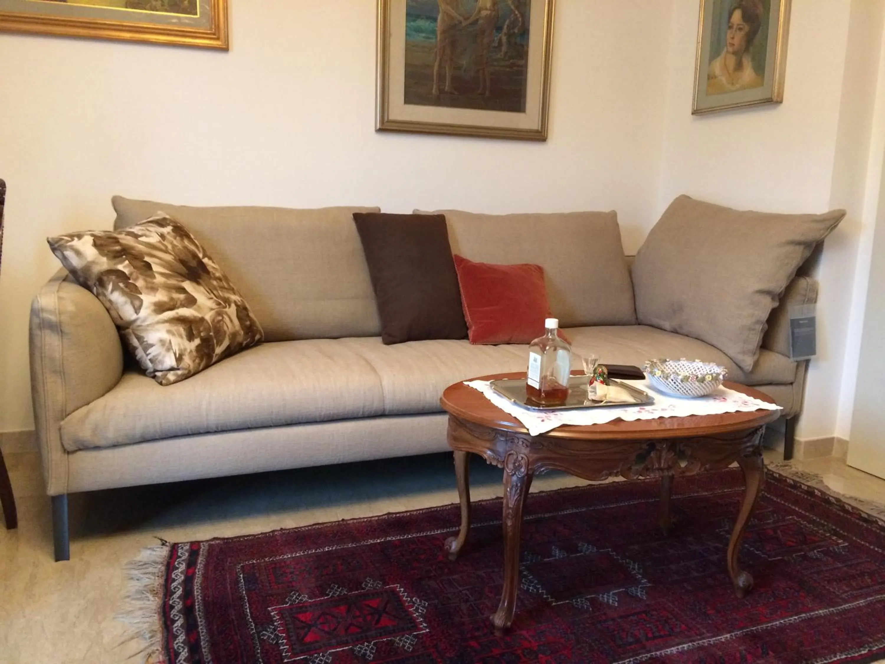 Communal lounge/ TV room in B&B Pergolesi