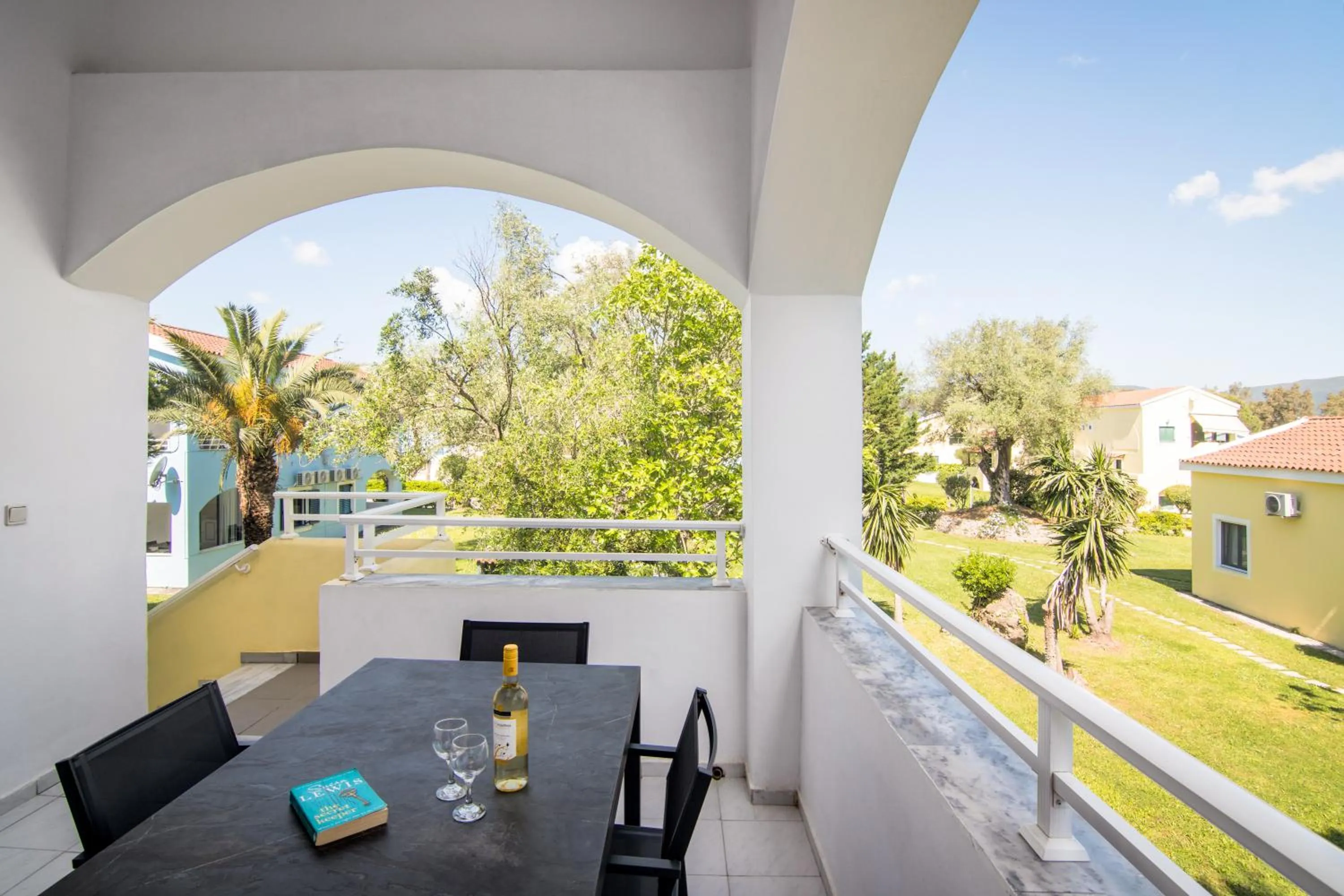 Balcony/Terrace in Helion Resort