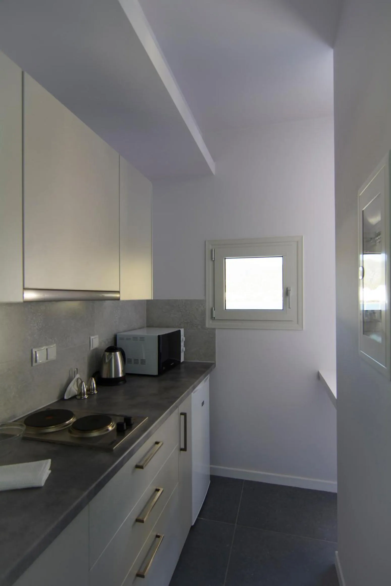 Kitchen or kitchenette in Lavender Cove