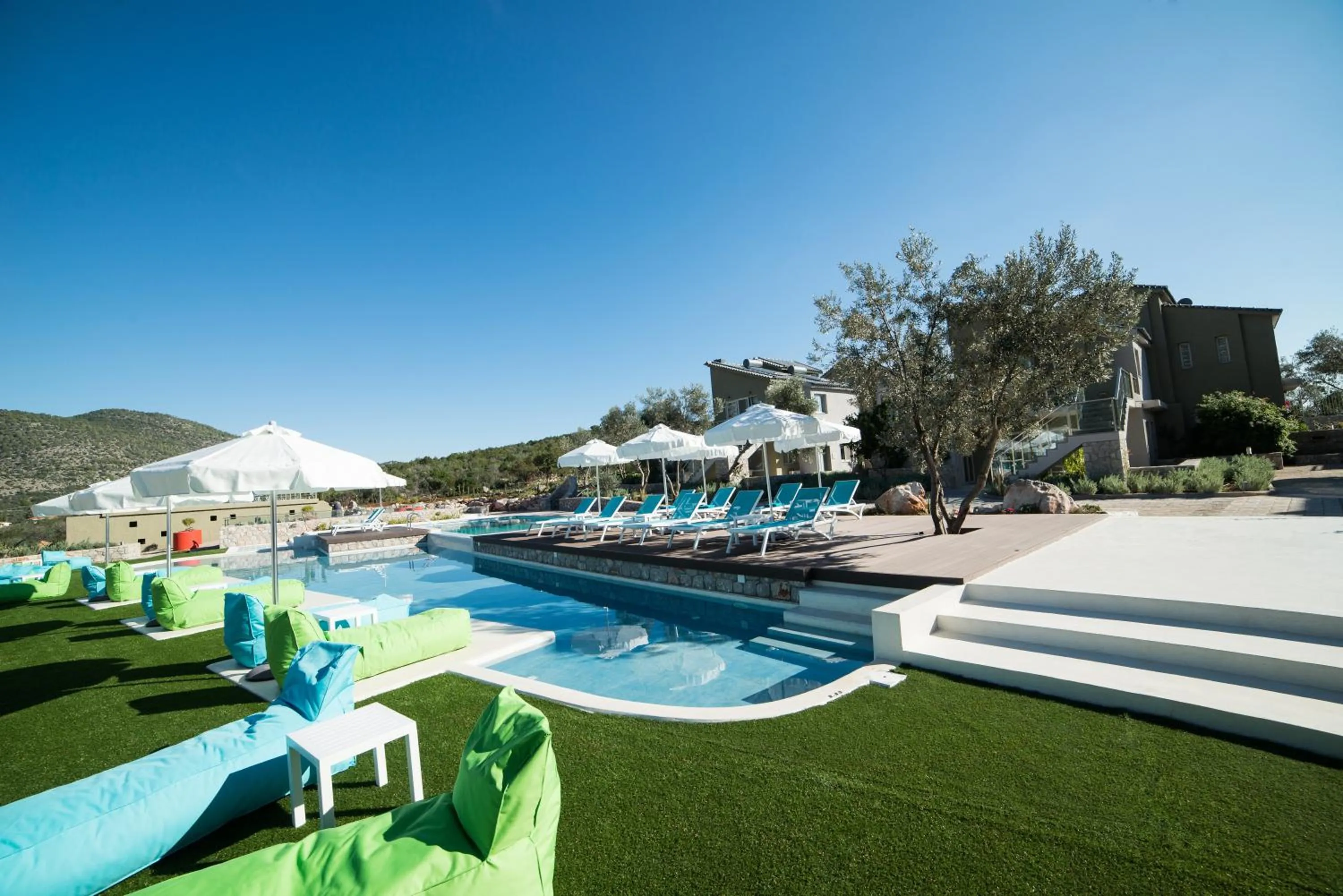 Swimming pool in Lavender Cove