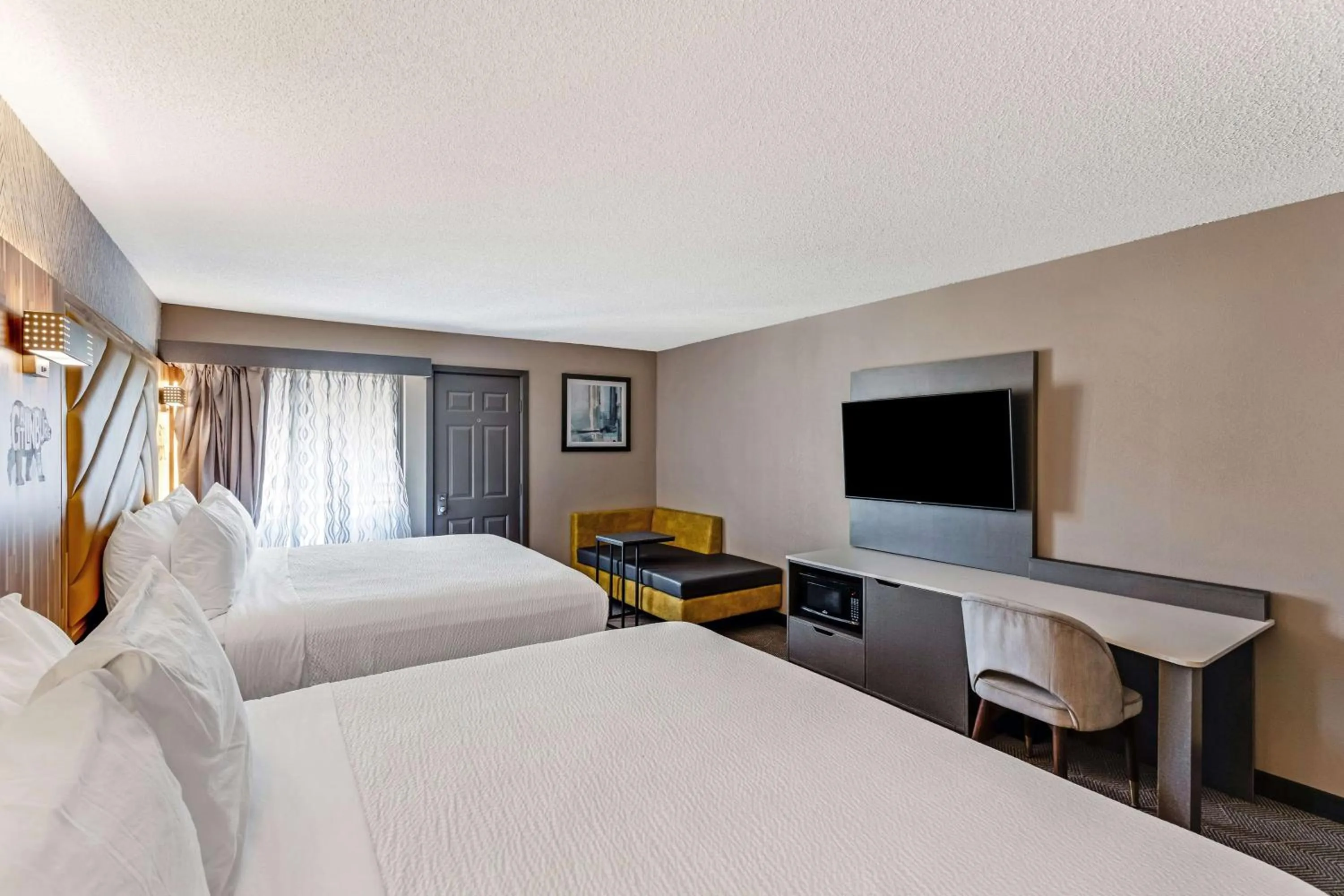 Photo of the whole room, Bed in The Wander Hotel