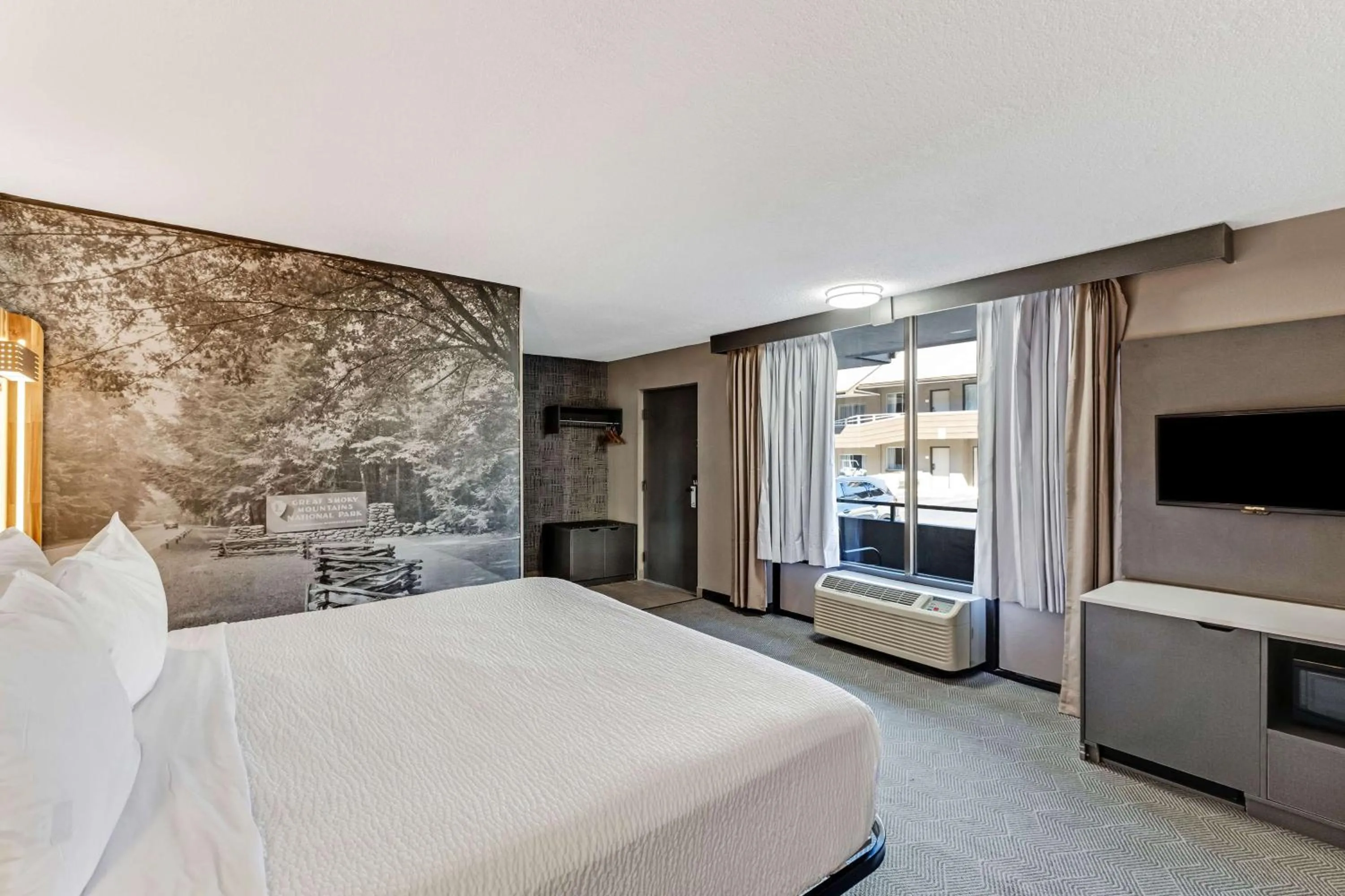 Photo of the whole room, Bed in The Wander Hotel