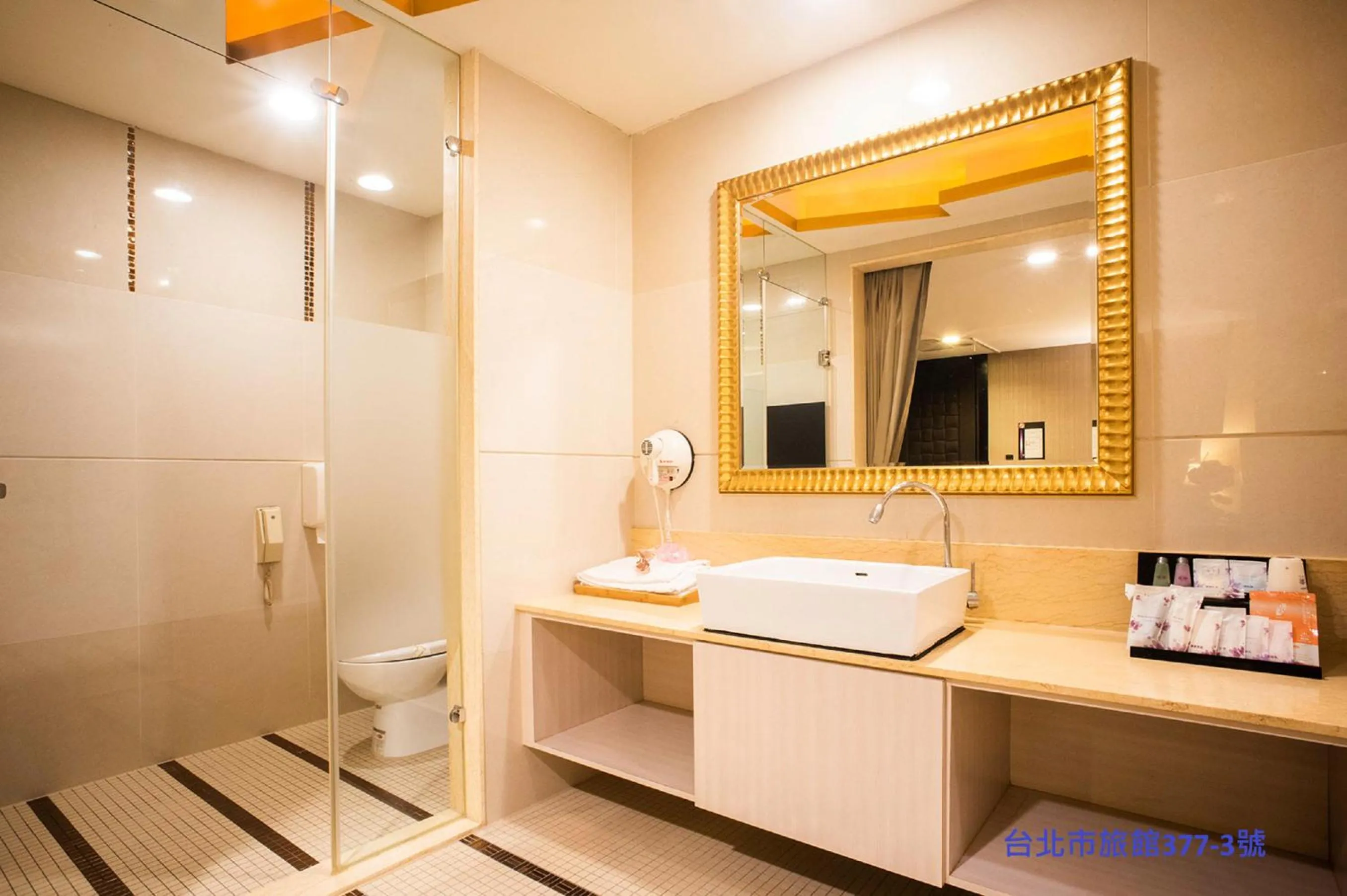 探索汽車旅館 延平館 台北市旅館377-3號