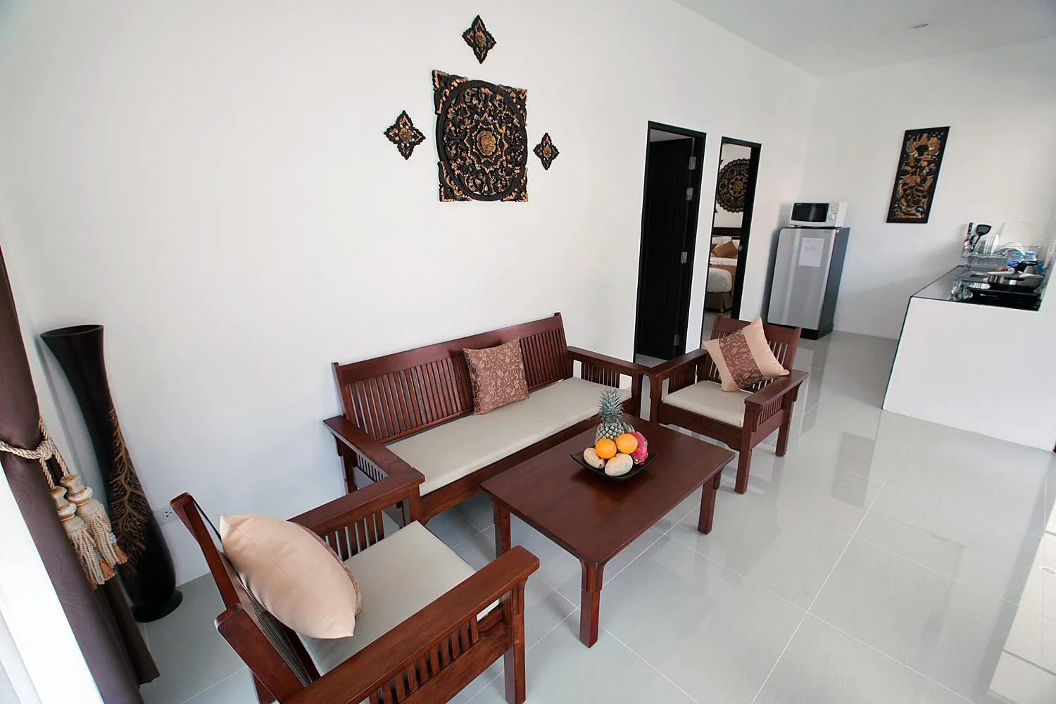 Communal lounge/ TV room in Lux Family Villas Krabi Ao Nang