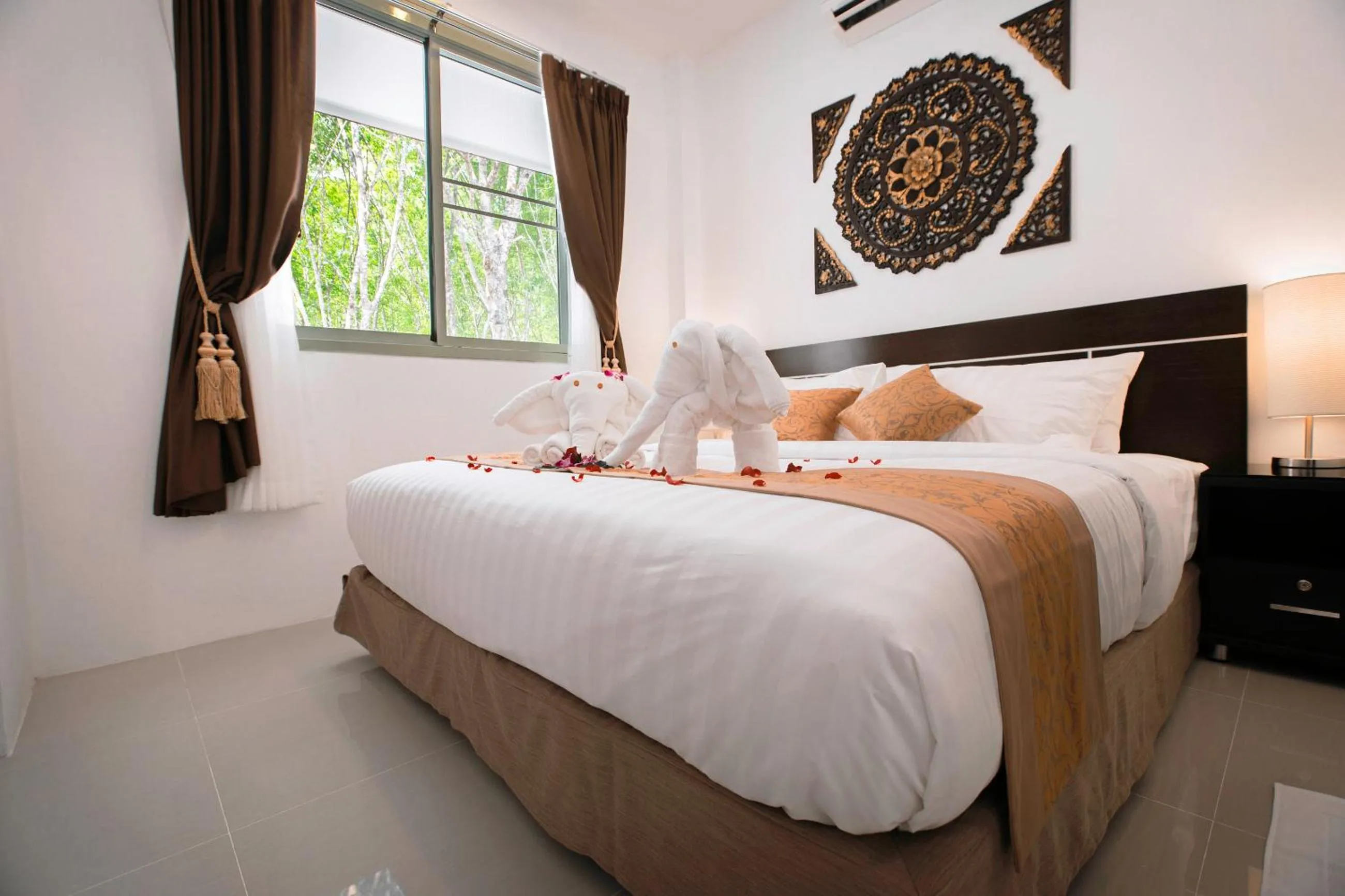 Bed in Lux Family Villas Krabi Ao Nang