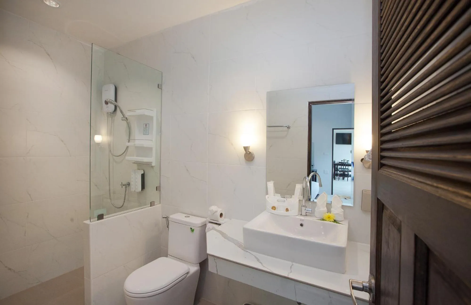 Toilet in Lux Family Villas Krabi Ao Nang