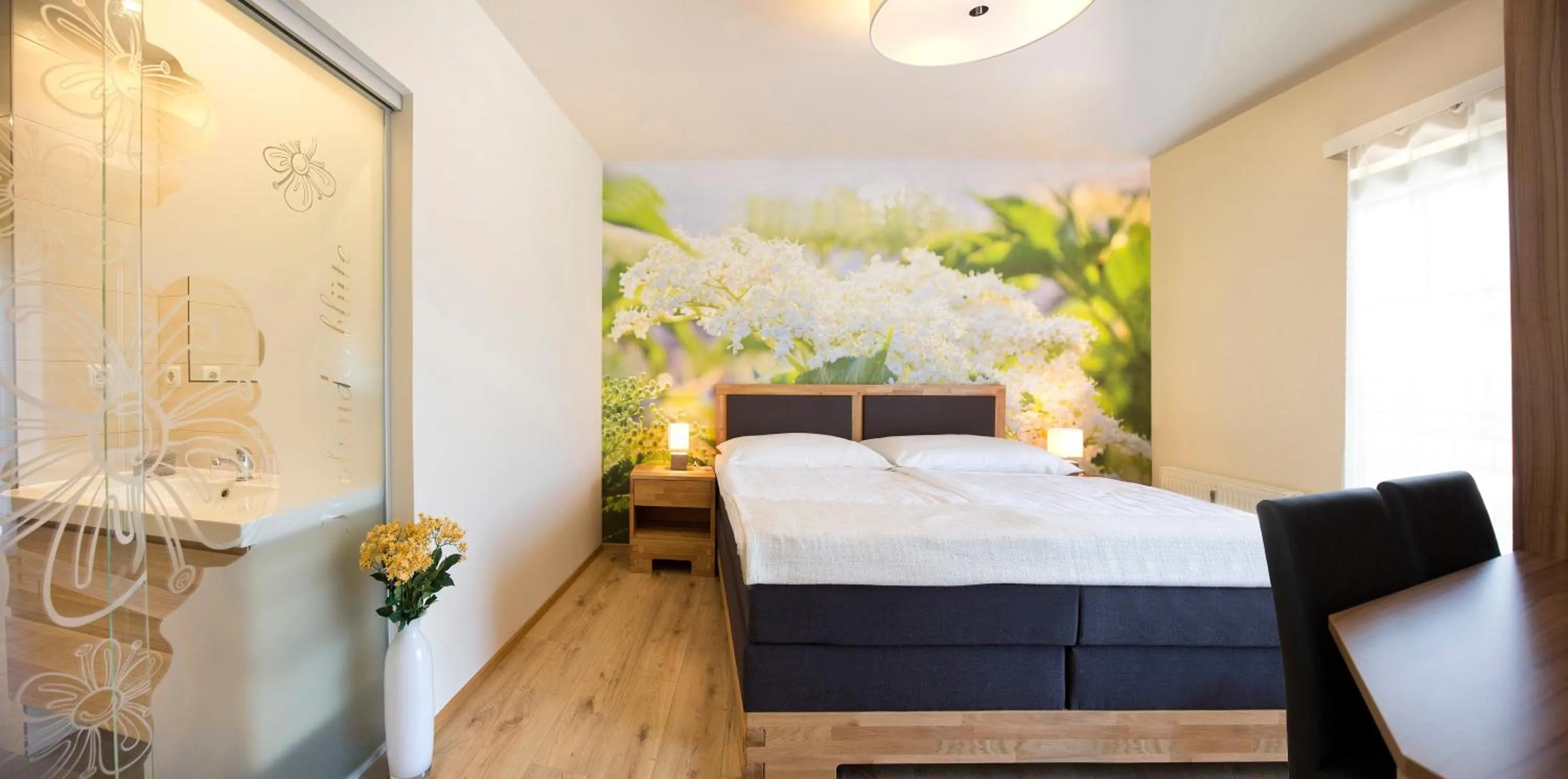 Photo of the whole room, Bed in Hotel & Wirtshaus Hödl-Kaplan