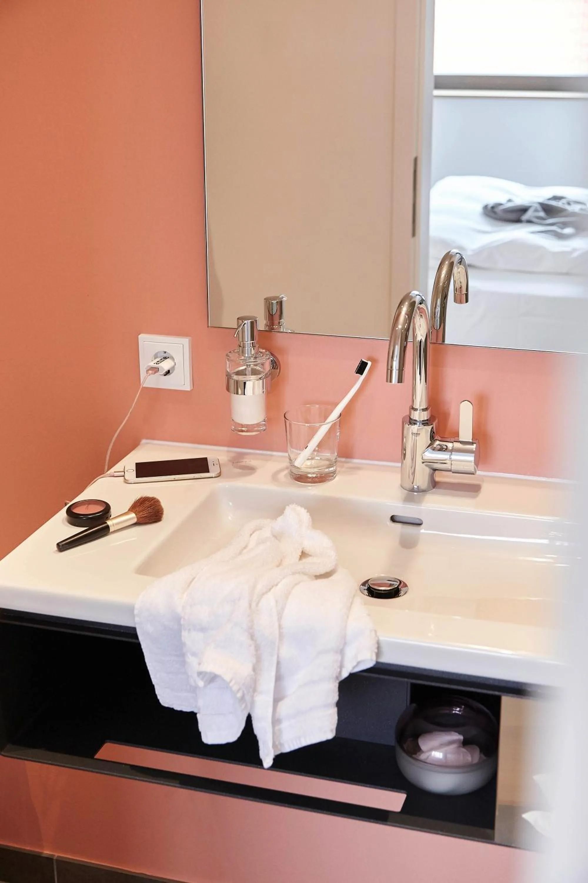 Bathroom in meinwolfsburg hotel auf dem rittergut vormals Yard Boarding Hotel