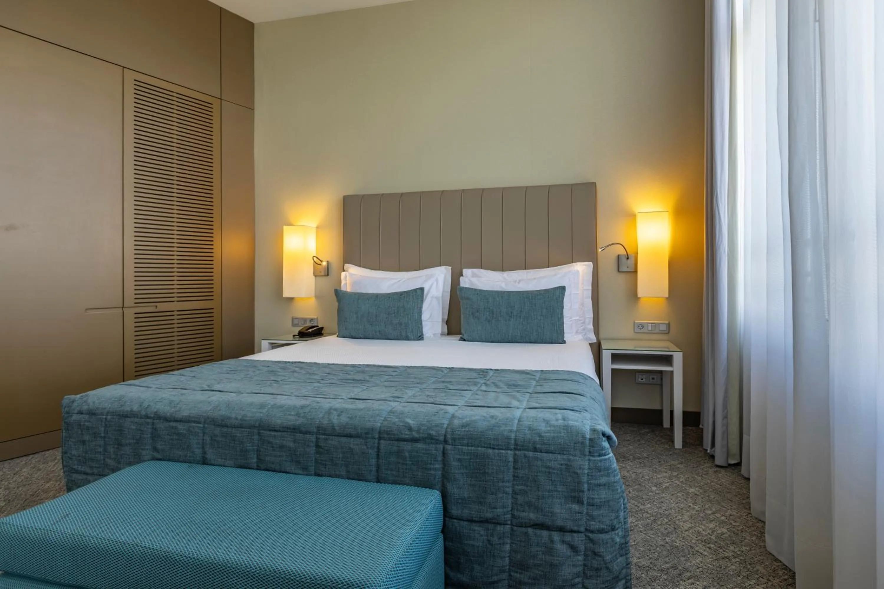 Bed in Montebelo Girassol Maputo Hotel