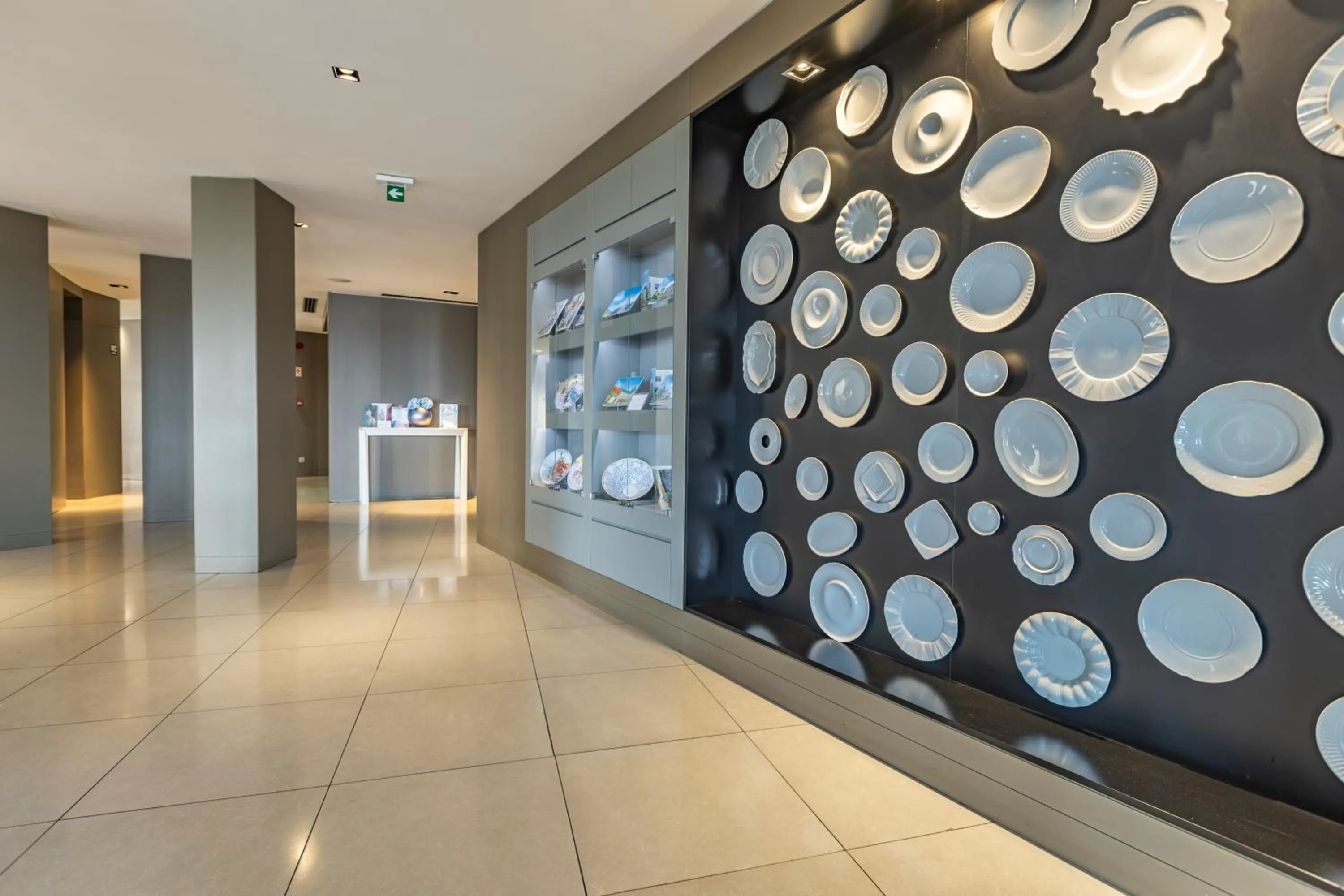 Lounge or bar in Montebelo Girassol Maputo Hotel