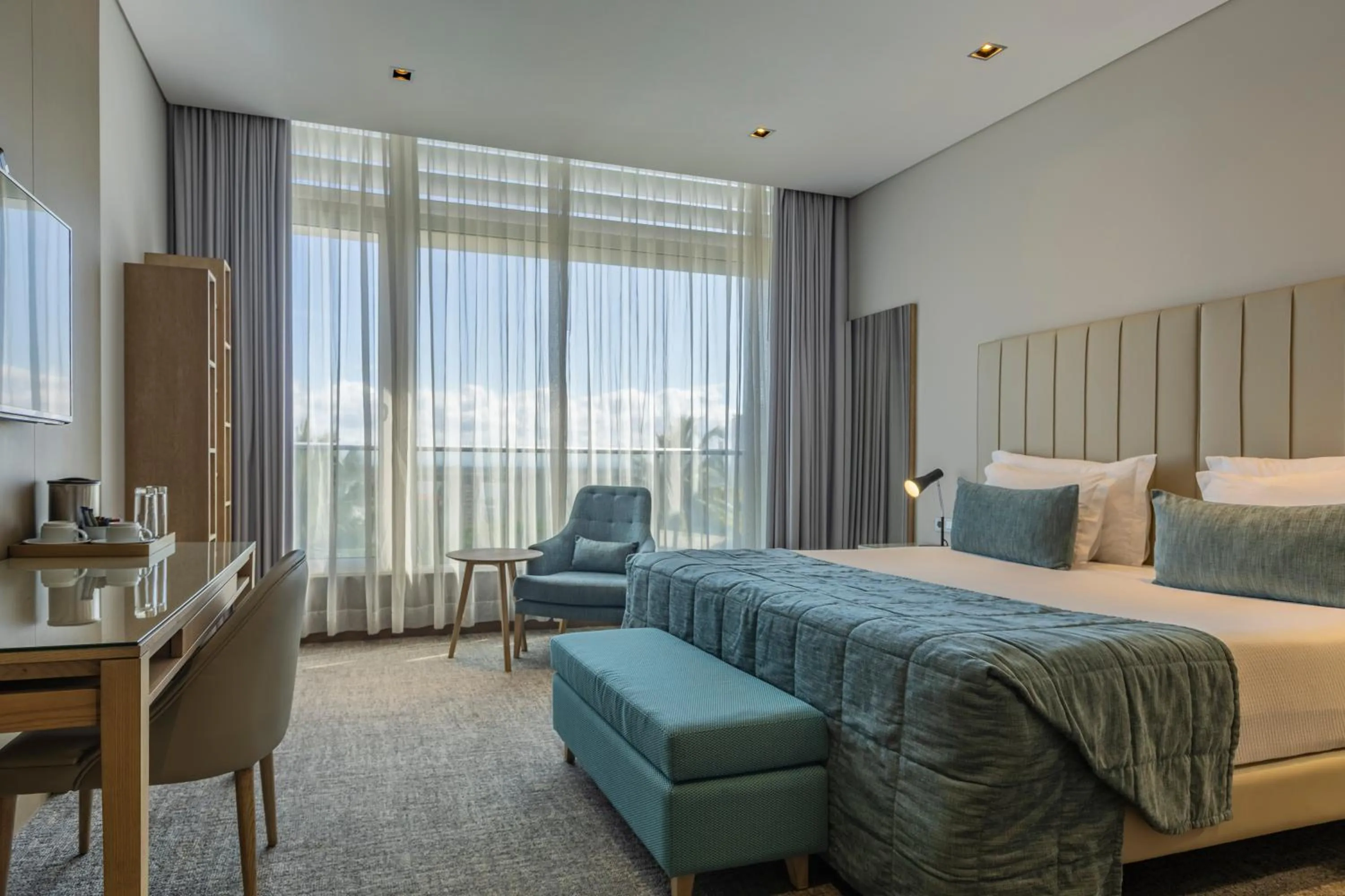 Bed in Montebelo Girassol Maputo Hotel