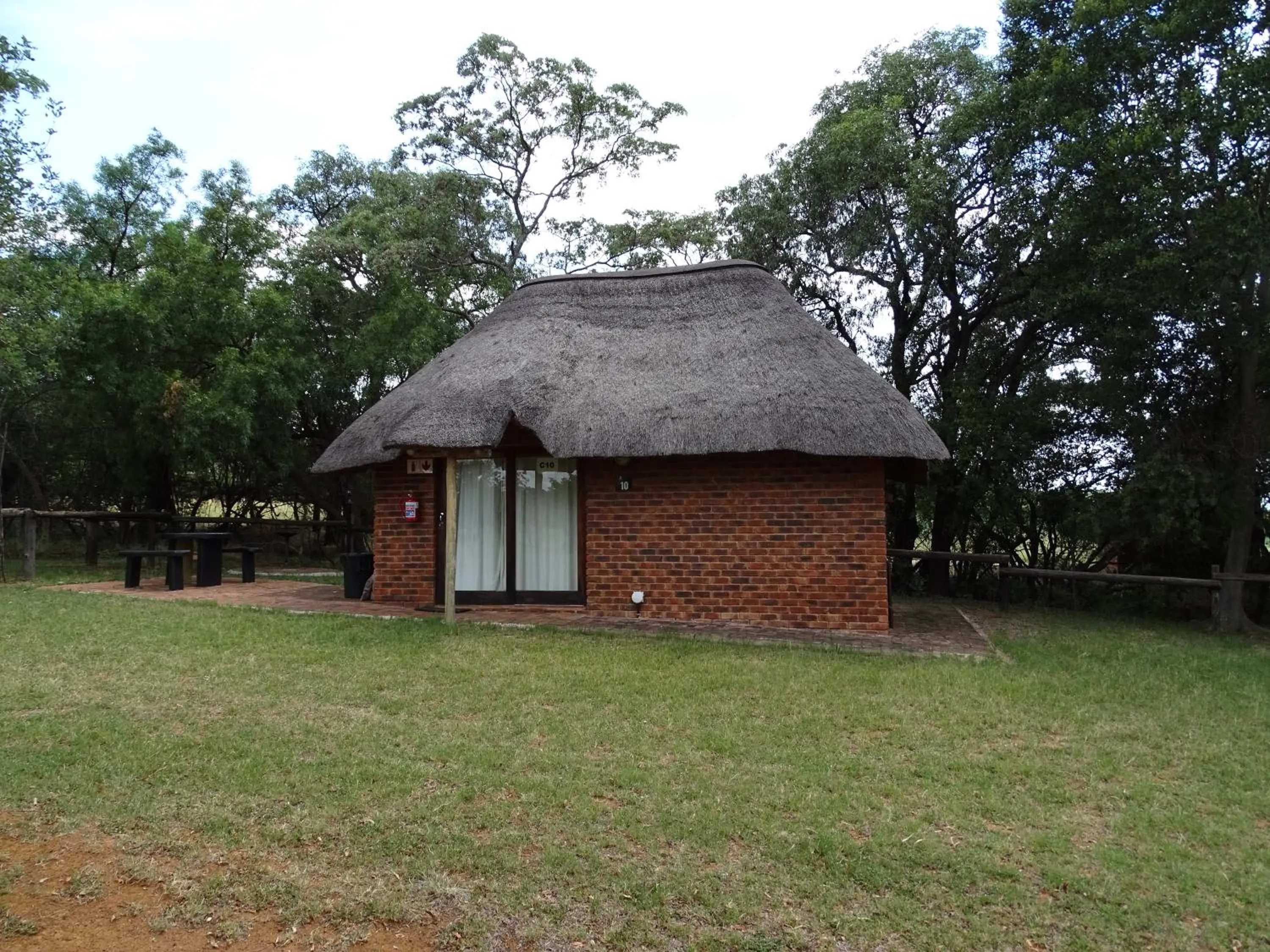 Photo of the whole room in Abba Game Lodge