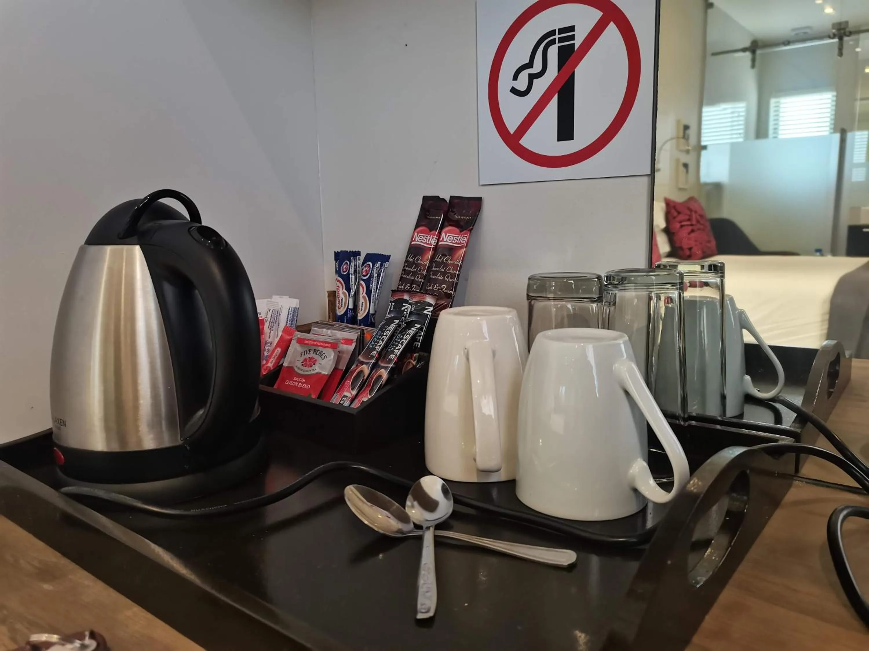 Coffee/tea facilities in The Paralian Exclusive Guest House