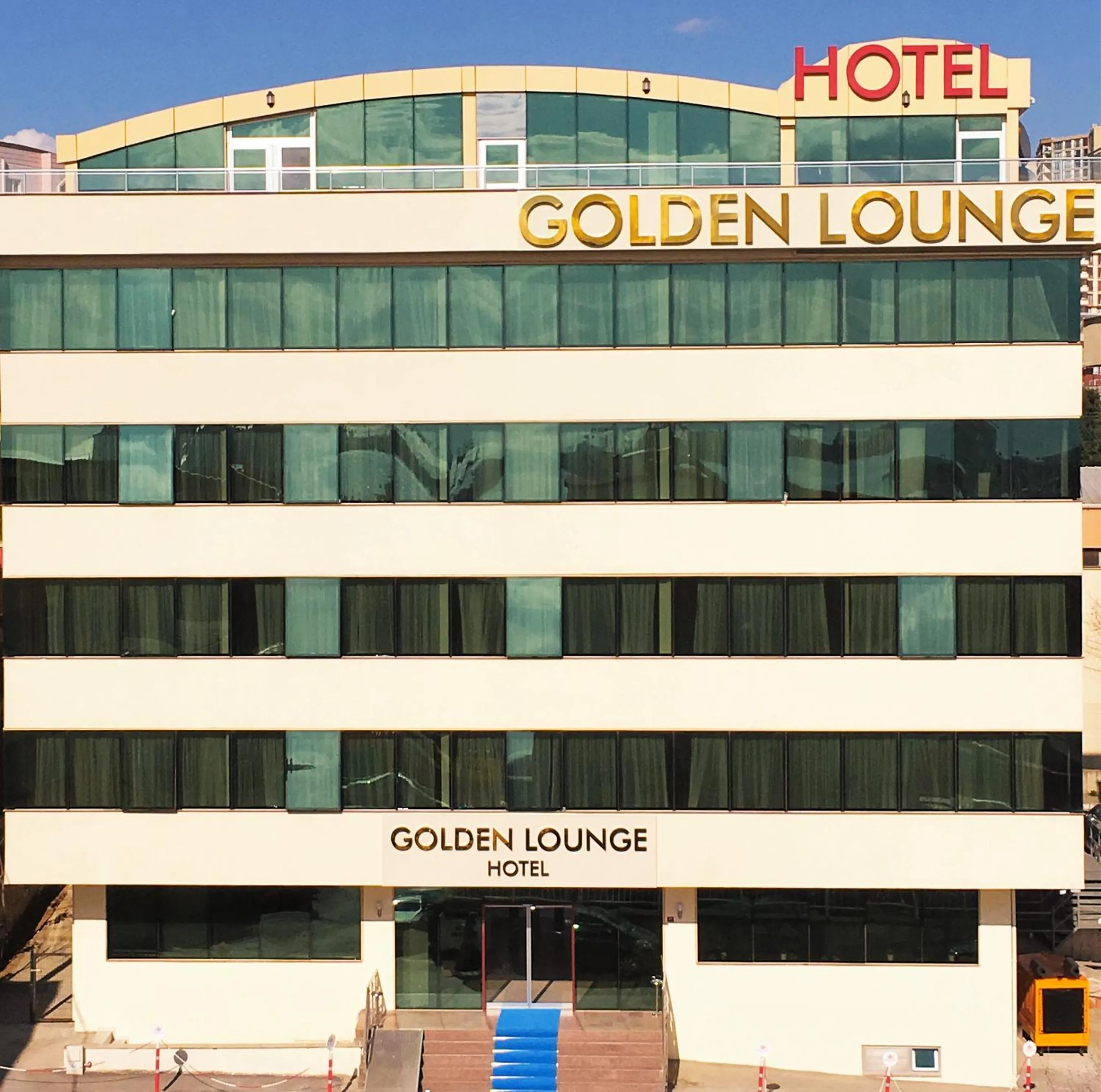 Facade/entrance in Golden Lounge Hotel