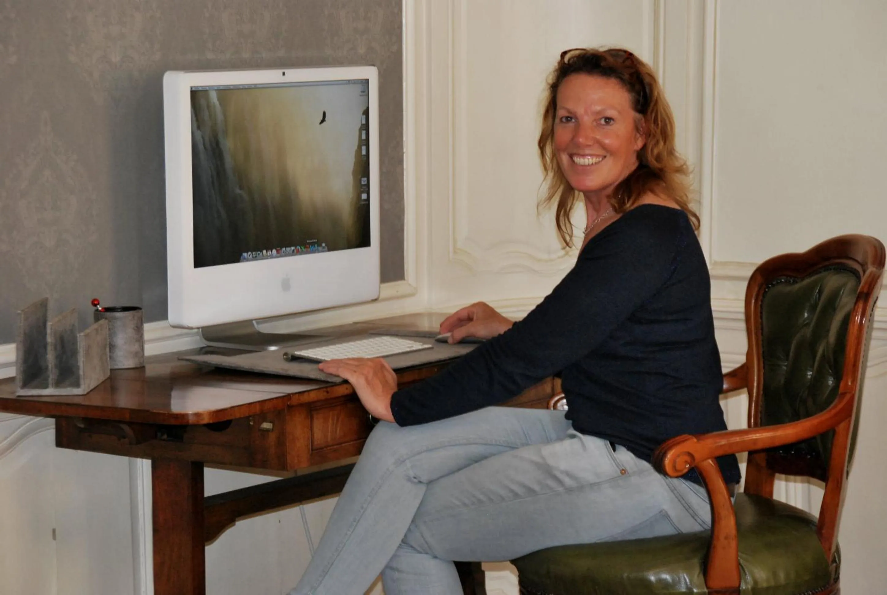 Property building in Skindles Guesthouse