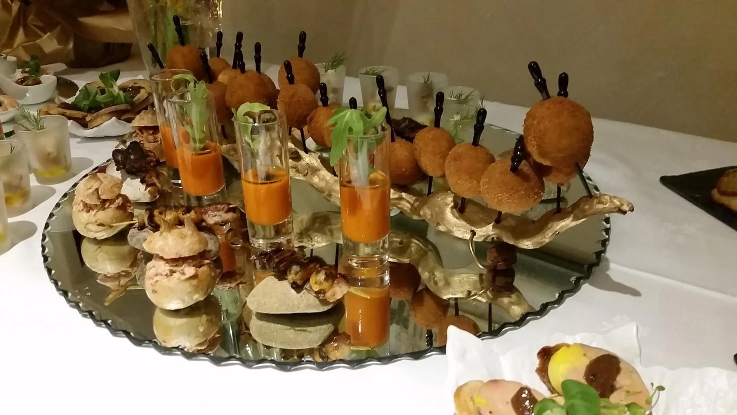 Restaurant/places to eat in Le Val d'Amby