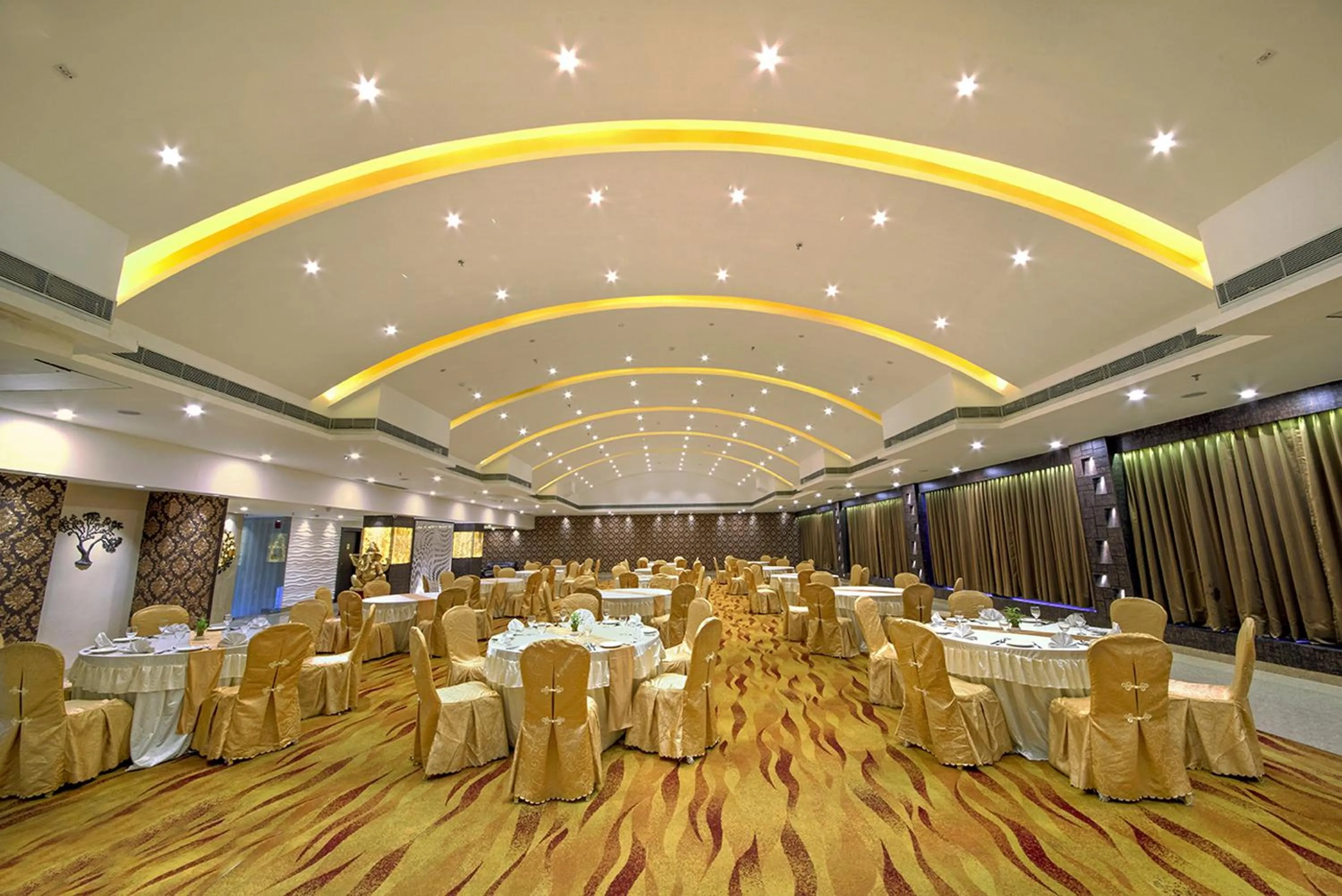 Banquet/Function facilities in The Fern Residency Kolkata