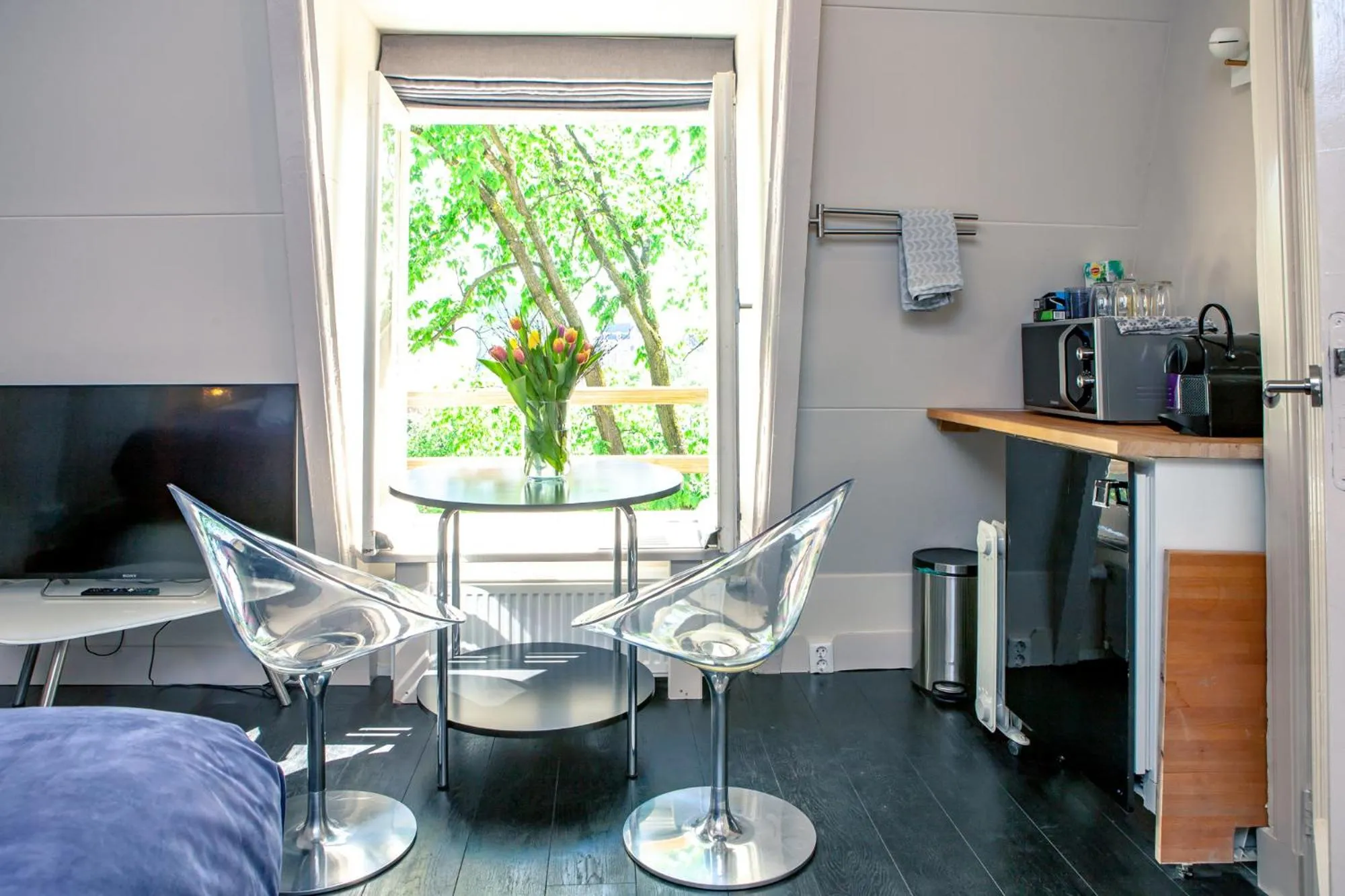 Zwanestein Canal House