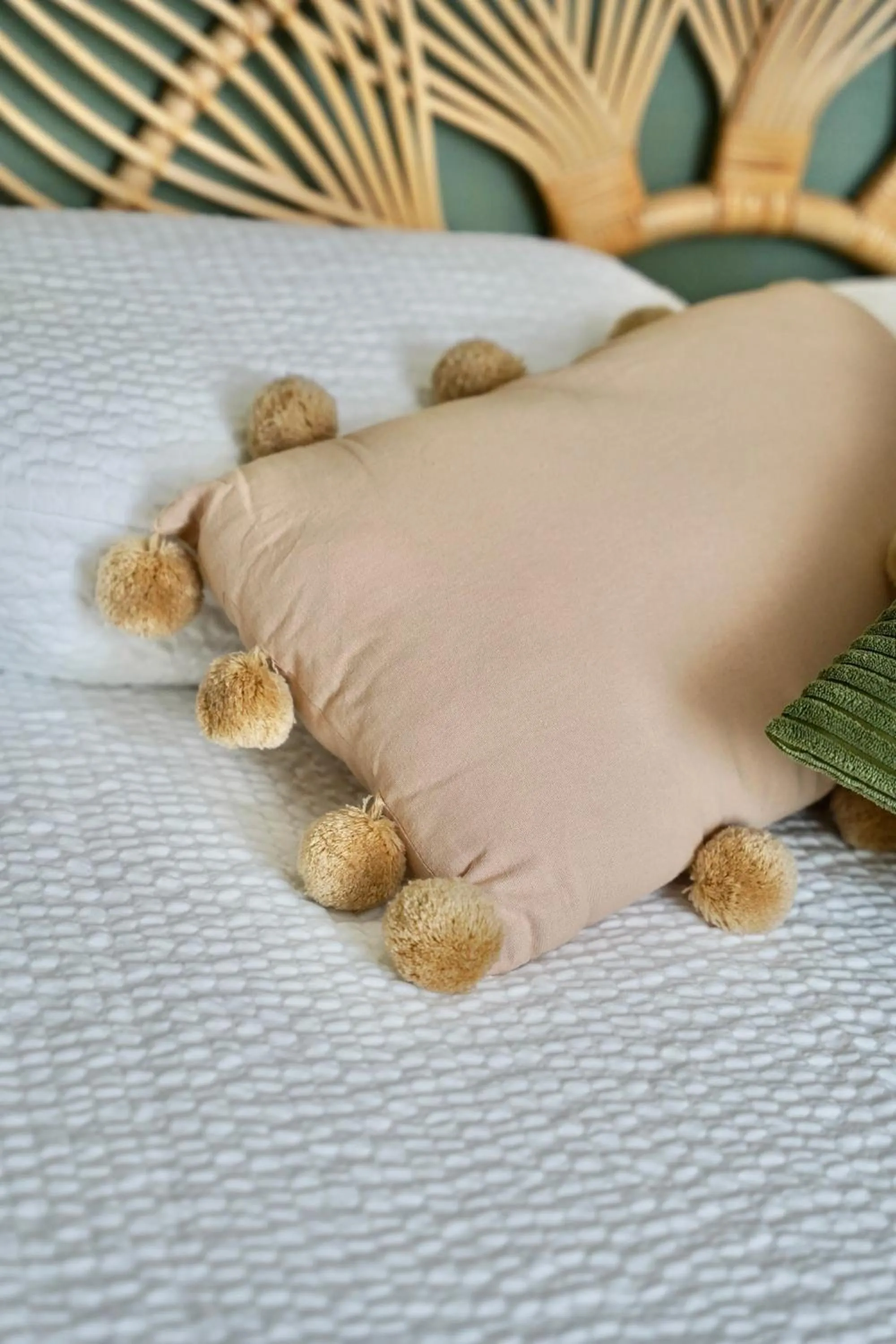 Bedroom, Bed in Hotel de France