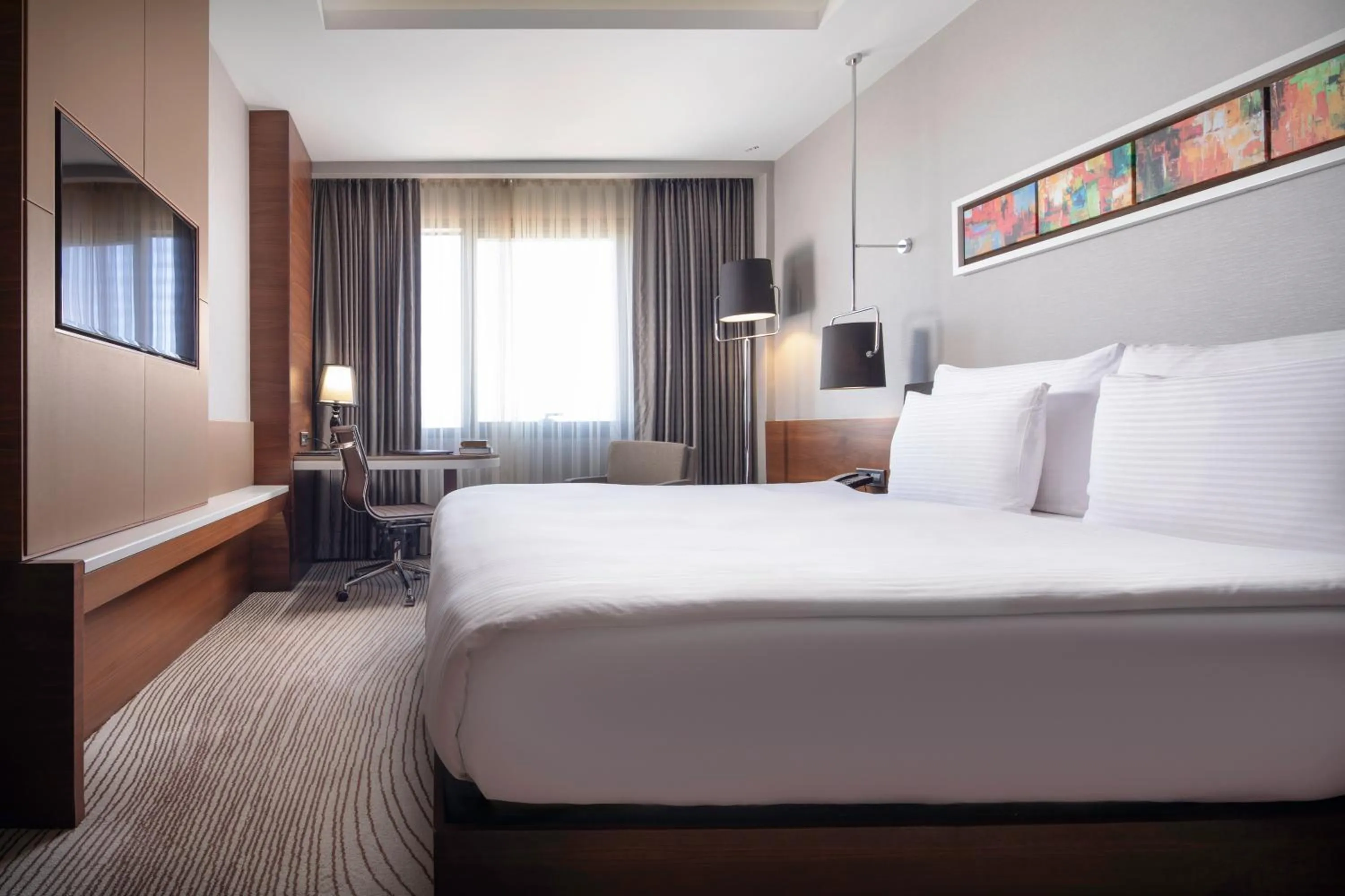 Photo of the whole room, Bed in Grand Harilton Otel