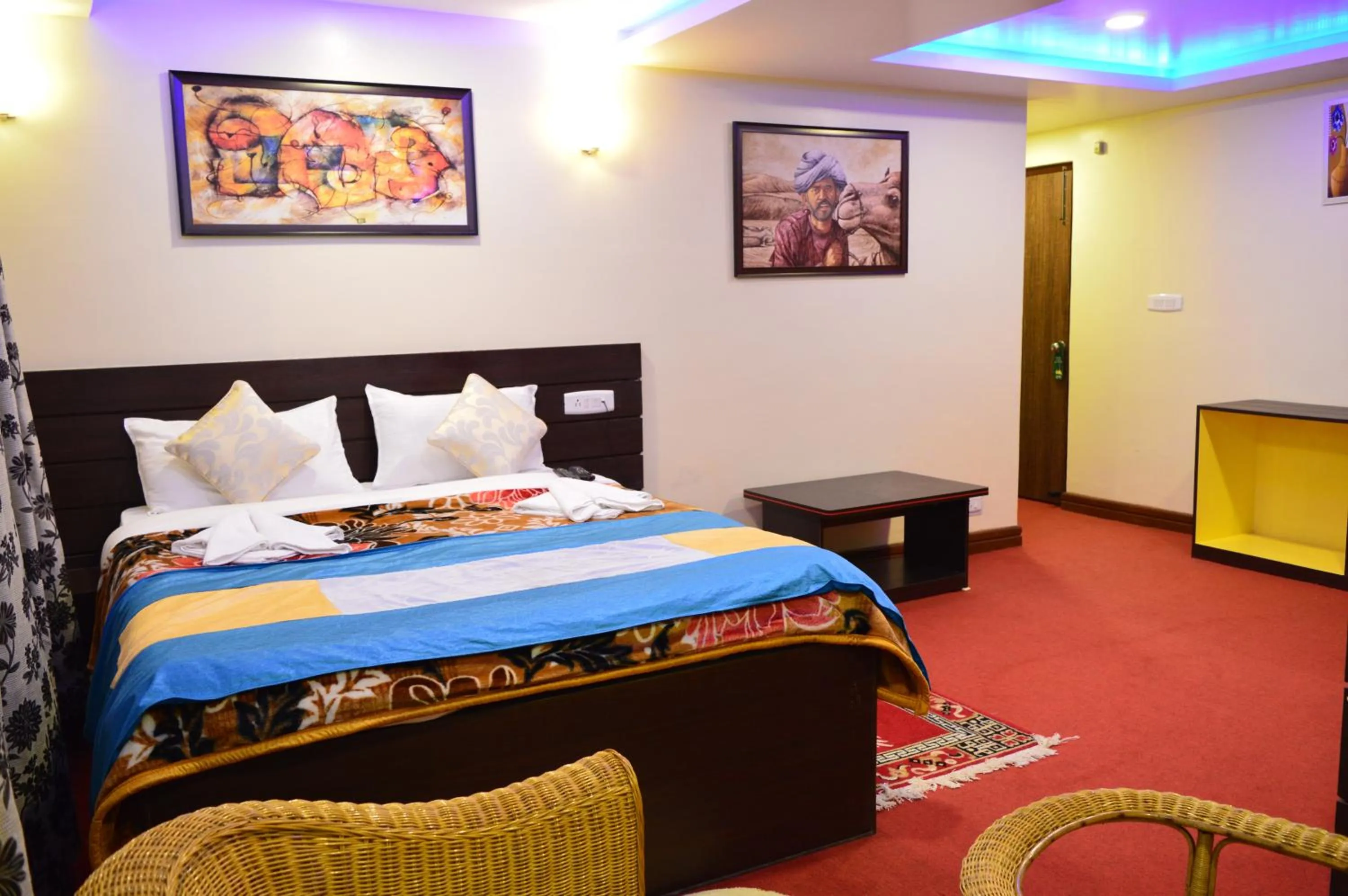 Bed in Hotel Golden Sunrise & Spa