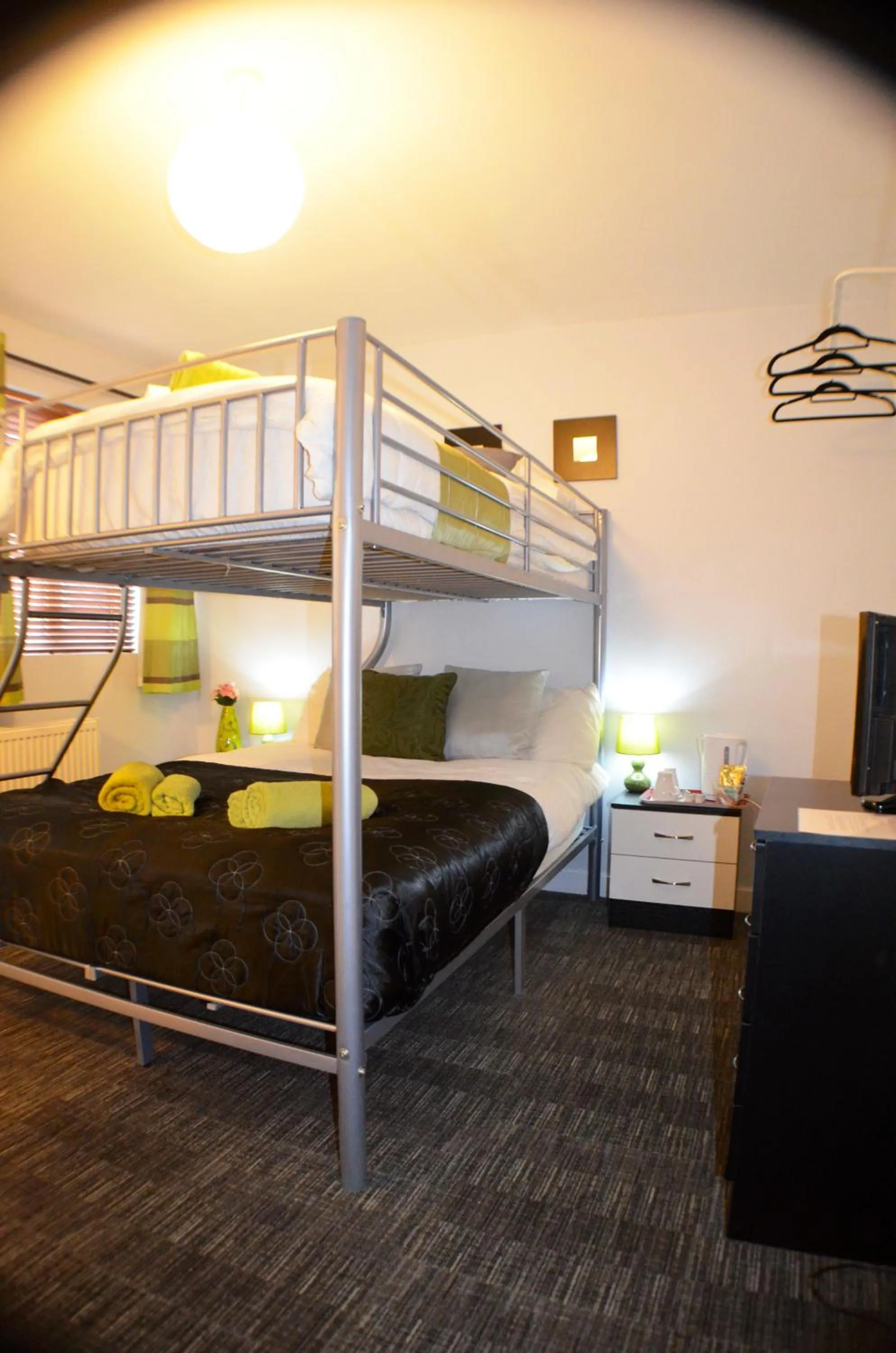 bunk bed, Bed in Birchfields Guest House