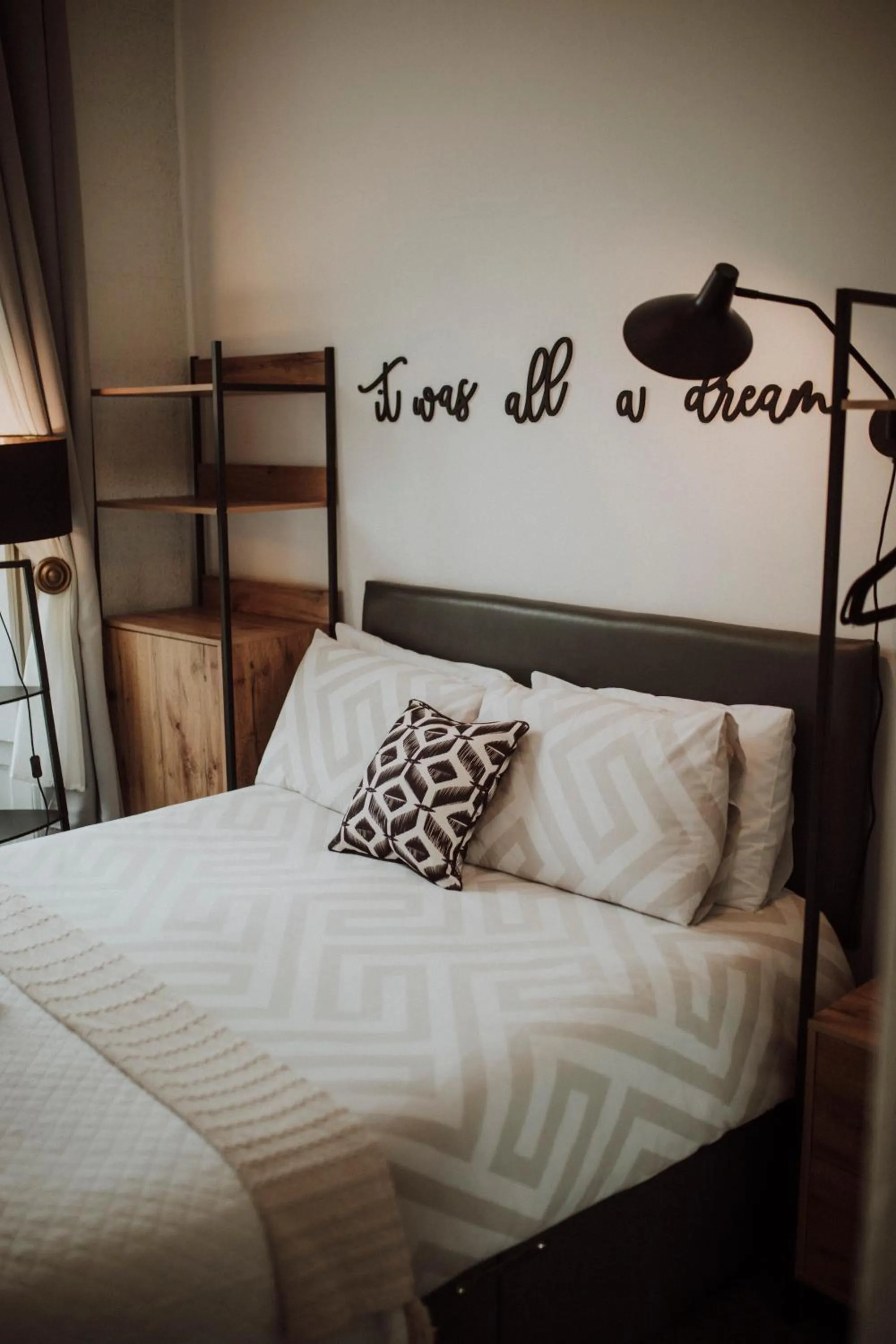 Photo of the whole room, Bed in 16 Pilrig Guest House