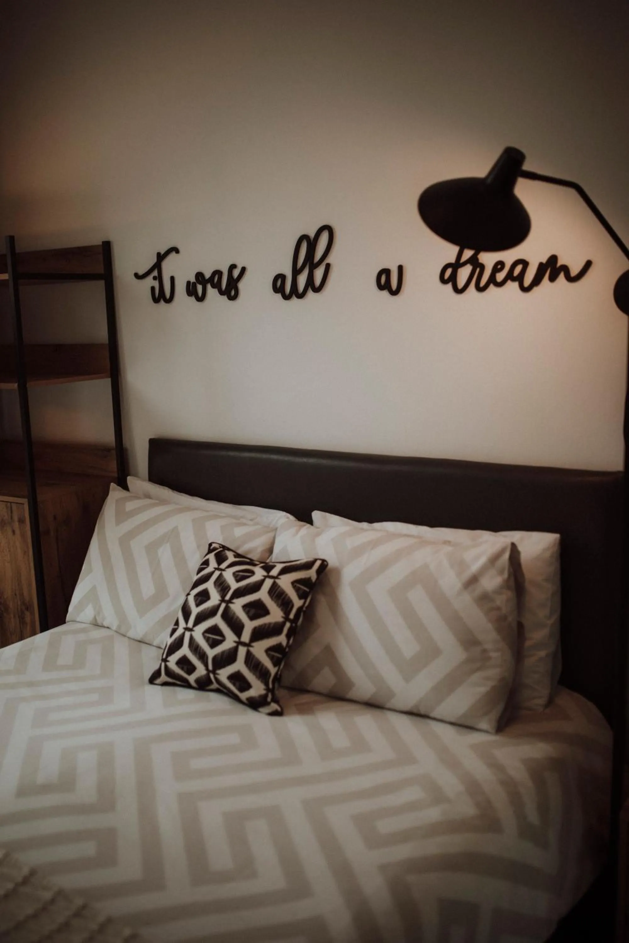 Photo of the whole room, Bed in 16 Pilrig Guest House