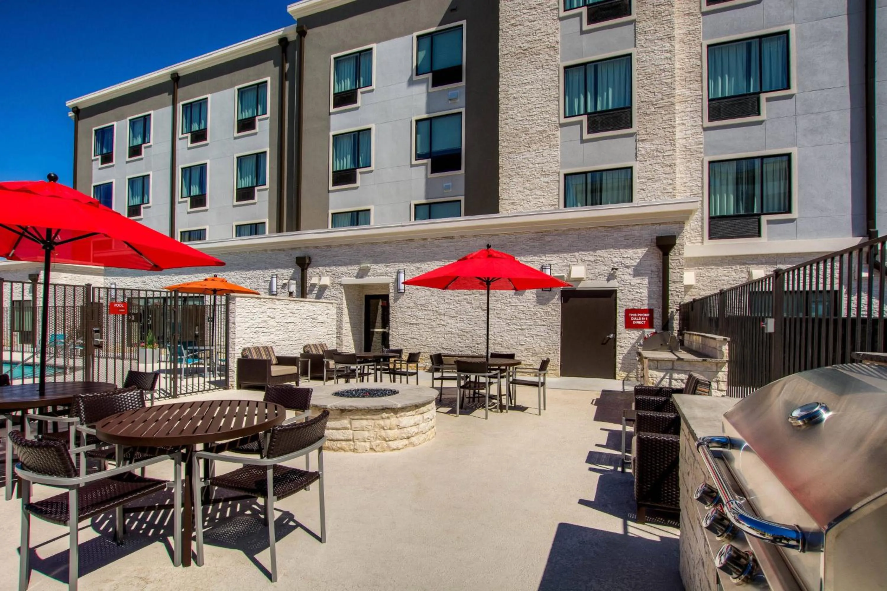 Lounge or bar in TownePlace Suites by Marriott Waco South