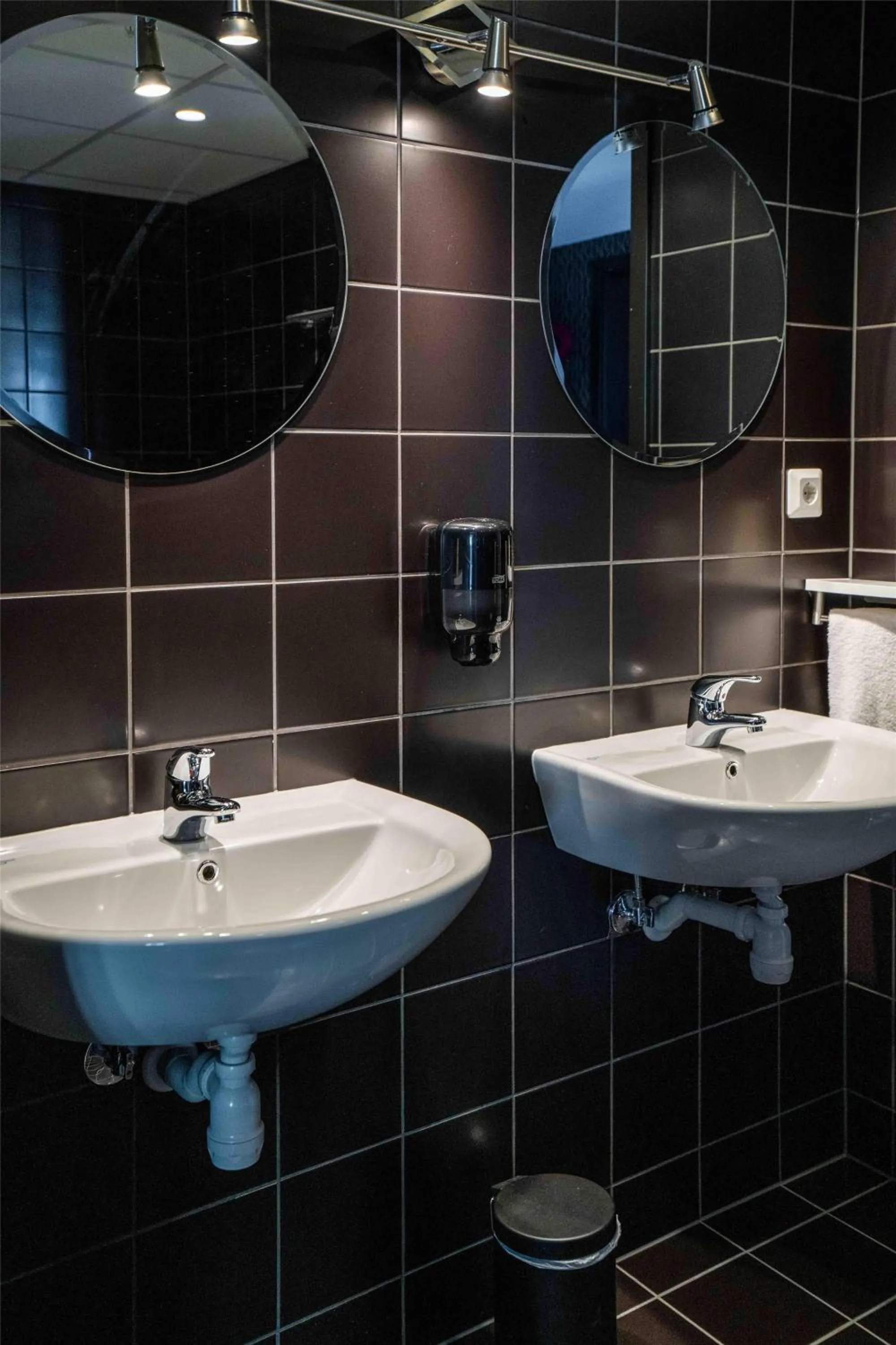 Bathroom in Prize by Radisson, Solheimsviken Bergen