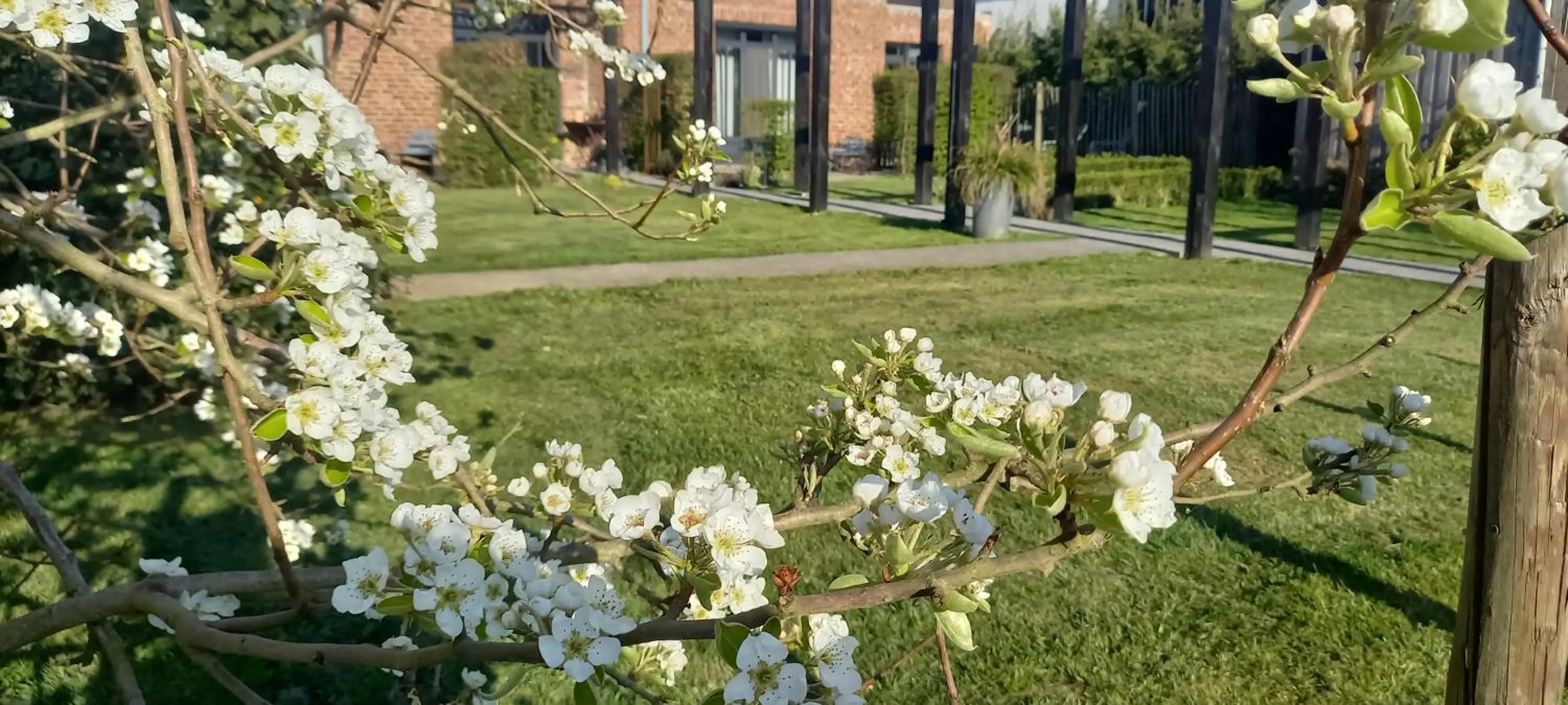 Property building in Chambres D´Hôtes Herbes Folles