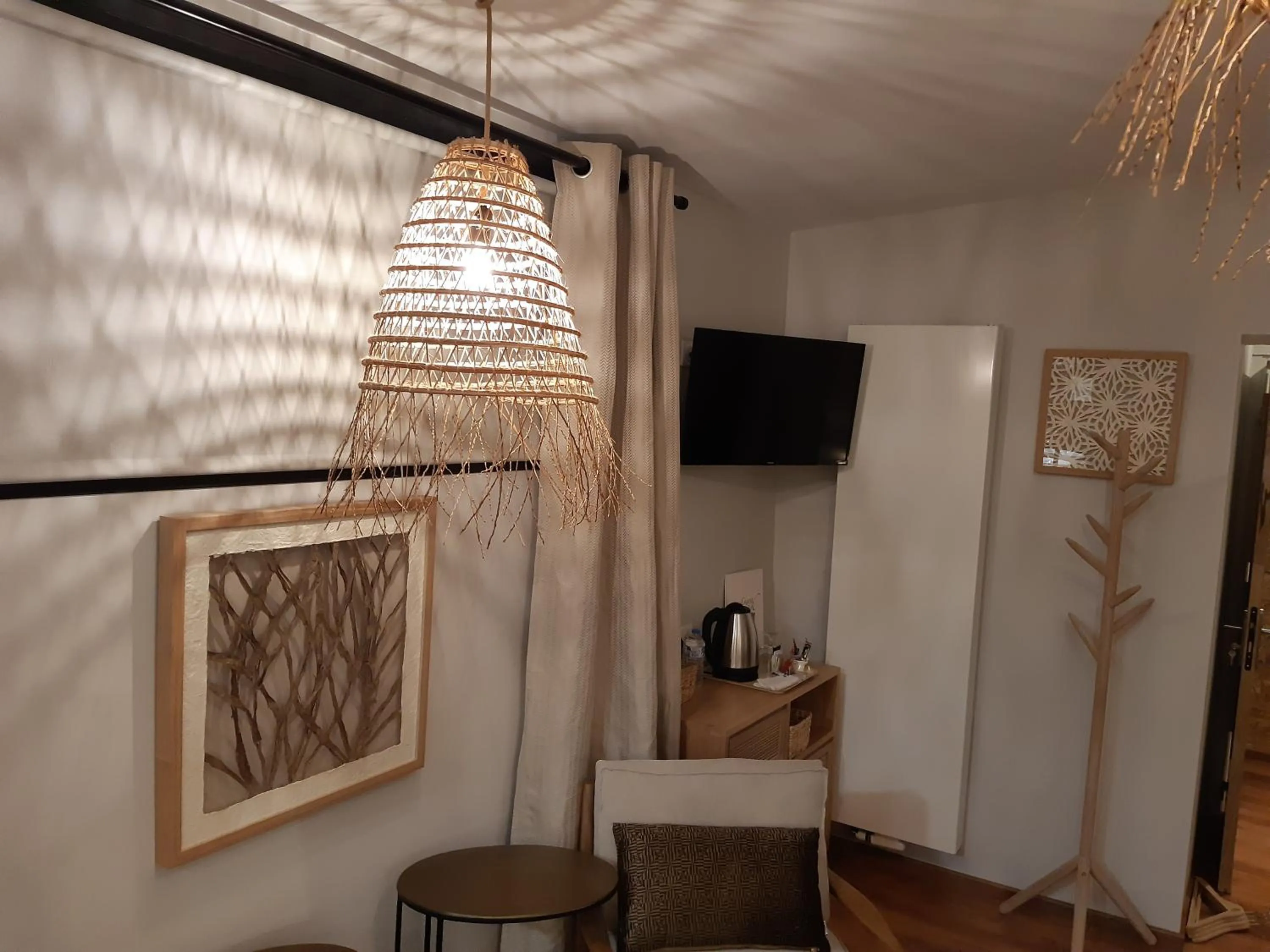 Coffee/tea facilities in Chambres D´Hôtes Herbes Folles