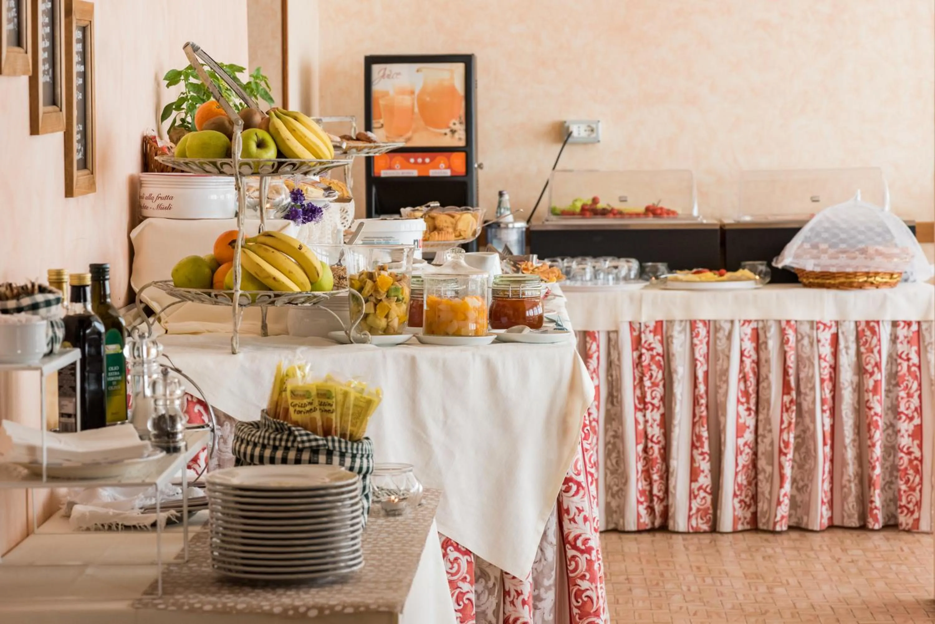 Buffet breakfast in Hotel Stefania