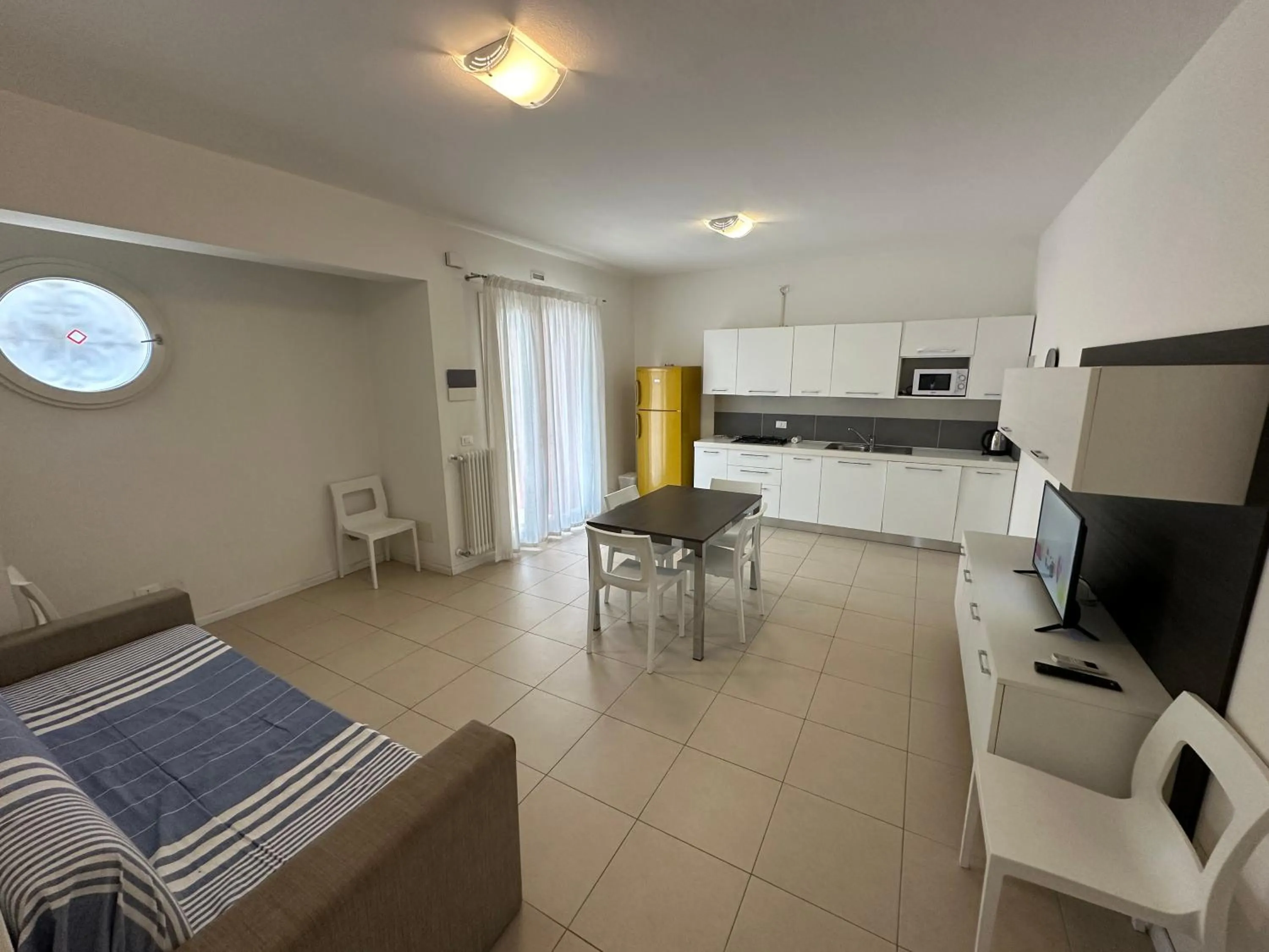 TV and multimedia, Bed in Residence Orate - Agenzia Cocal